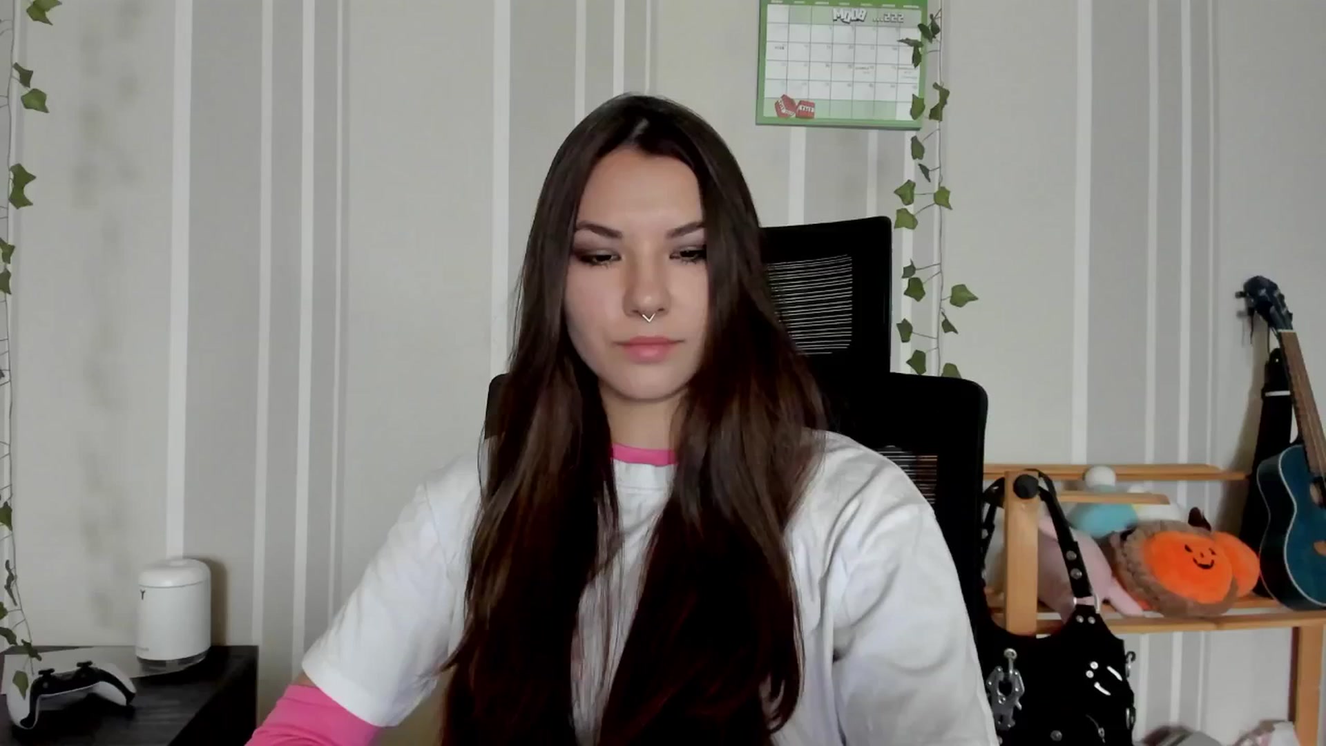 Gallery image thumbnail from AmnesiaGirl1's myfreecams stream on, 06/19/2025, 13:53 image 2 of 20
