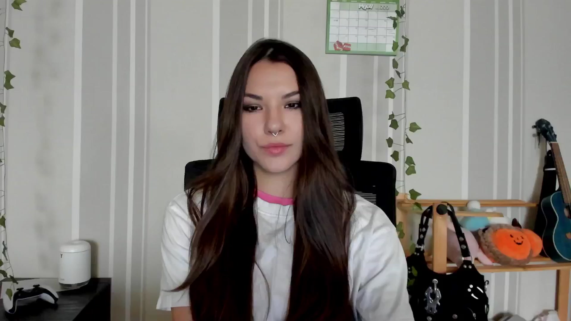 Gallery image thumbnail from AmnesiaGirl1's myfreecams stream on, 06/19/2025, 13:53 image 4 of 20