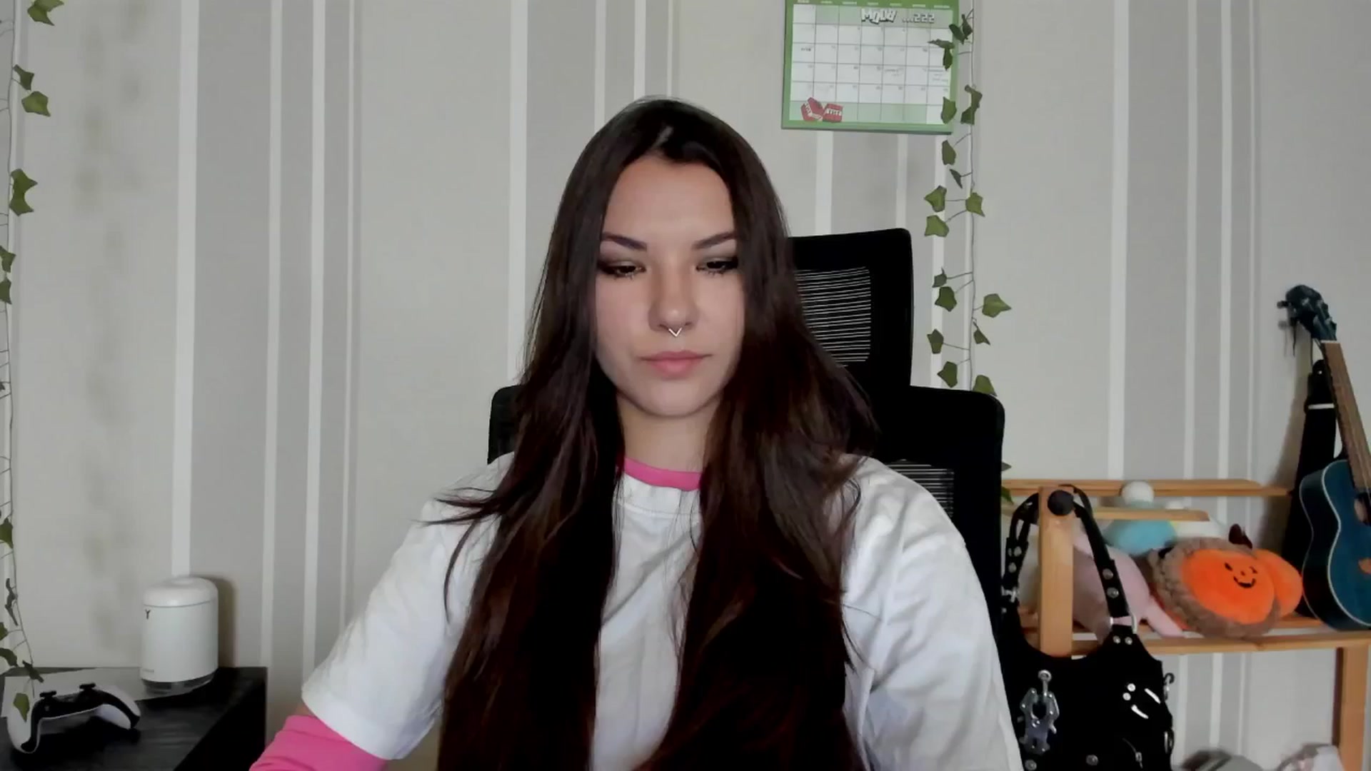 Gallery image thumbnail from AmnesiaGirl1's myfreecams stream on, 06/19/2025, 13:53 image 5 of 20