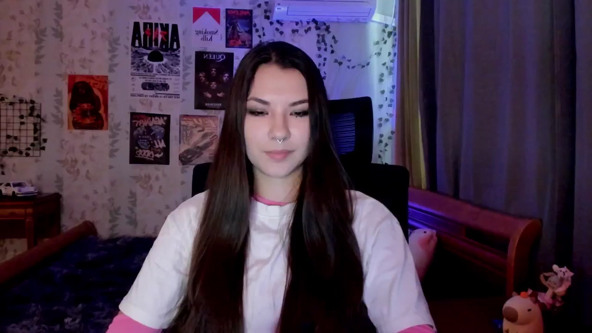 Gallery image thumbnail from AmnesiaGirl1's myfreecams stream on, 06/20/2025, 10:19 image 4 of 20