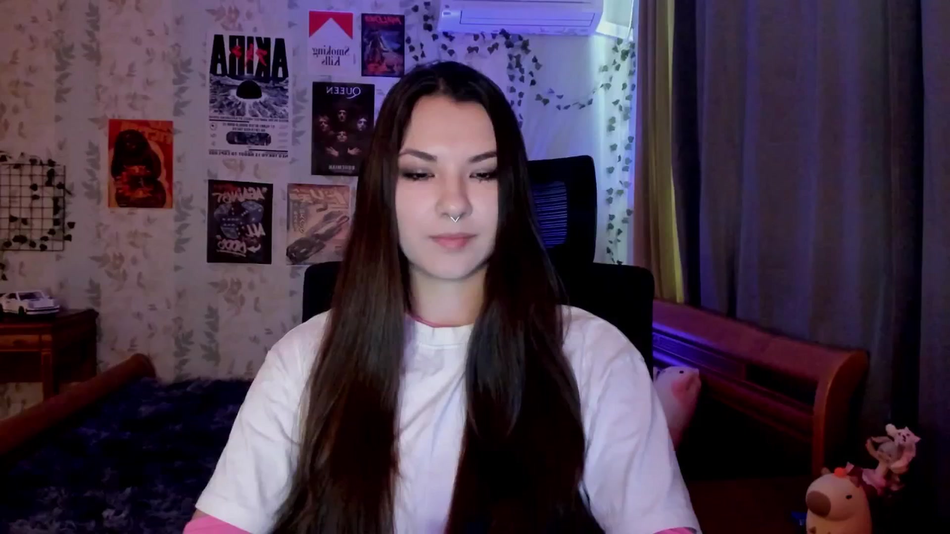 Gallery image thumbnail from AmnesiaGirl1's myfreecams stream on, 06/20/2025, 10:19 image 2 of 20