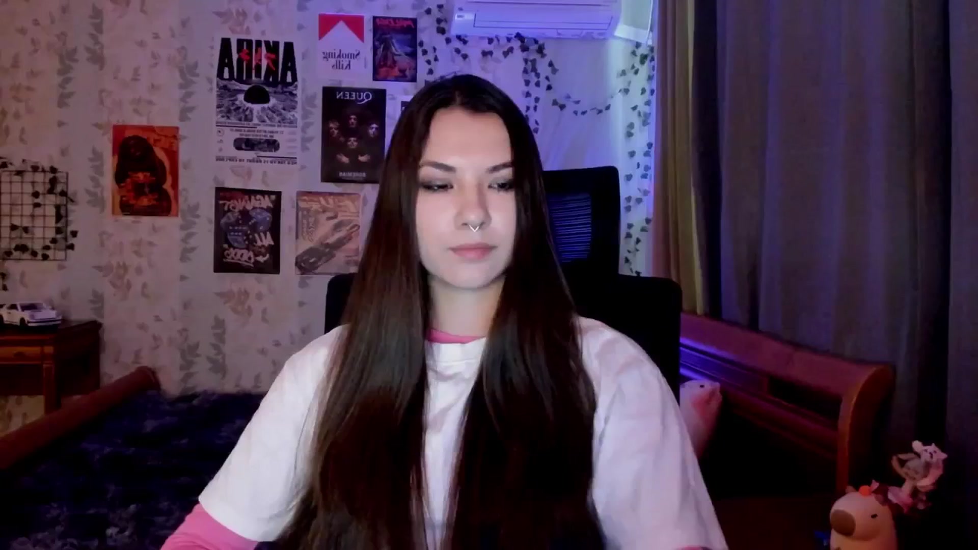 Gallery image thumbnail from AmnesiaGirl1's myfreecams stream on, 06/20/2025, 10:19 image 13 of 20