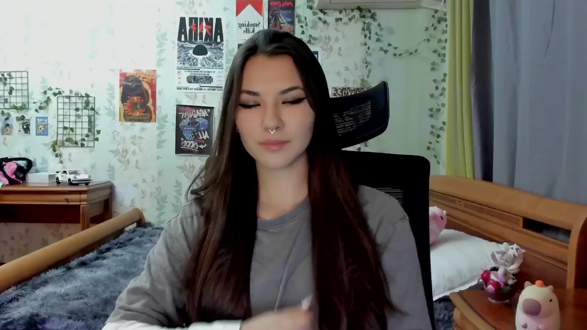 Gallery image thumbnail from AmnesiaGirl1's myfreecams stream on, 06/23/2025, 13:49 image 5 of 20