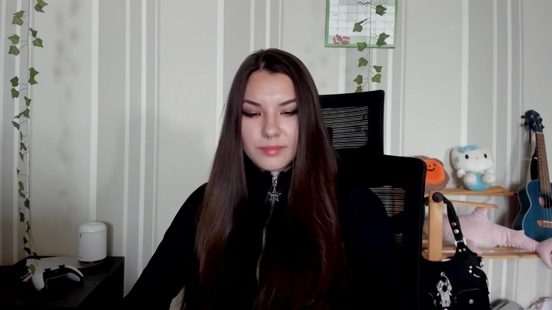 Gallery image thumbnail from AmnesiaGirl1's myfreecams stream on, 06/25/2025, 15:10 image 17 of 20