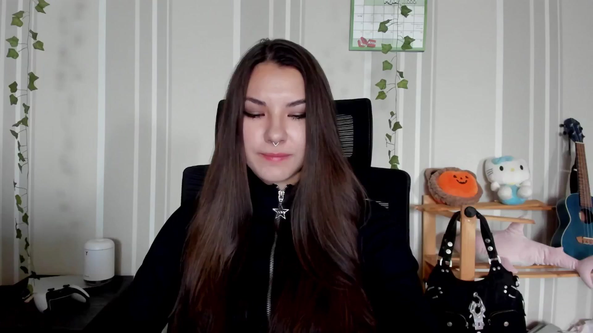 Gallery image thumbnail from AmnesiaGirl1's myfreecams stream on, 06/25/2025, 15:10 image 11 of 20