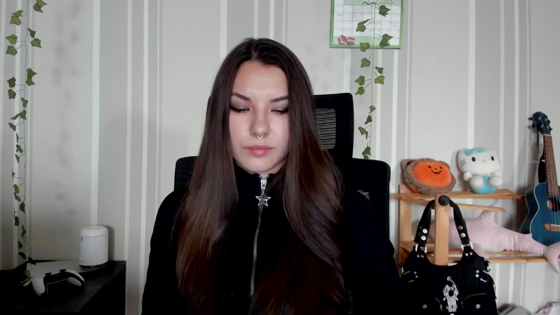 Gallery image thumbnail from AmnesiaGirl1's myfreecams stream on, 06/25/2025, 15:10 image 10 of 20