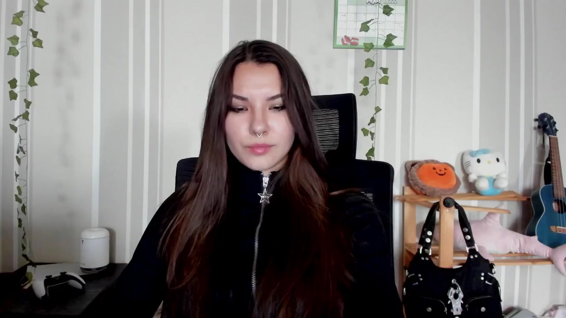 Gallery image thumbnail from AmnesiaGirl1's myfreecams stream on, 06/25/2025, 15:10 image 8 of 20