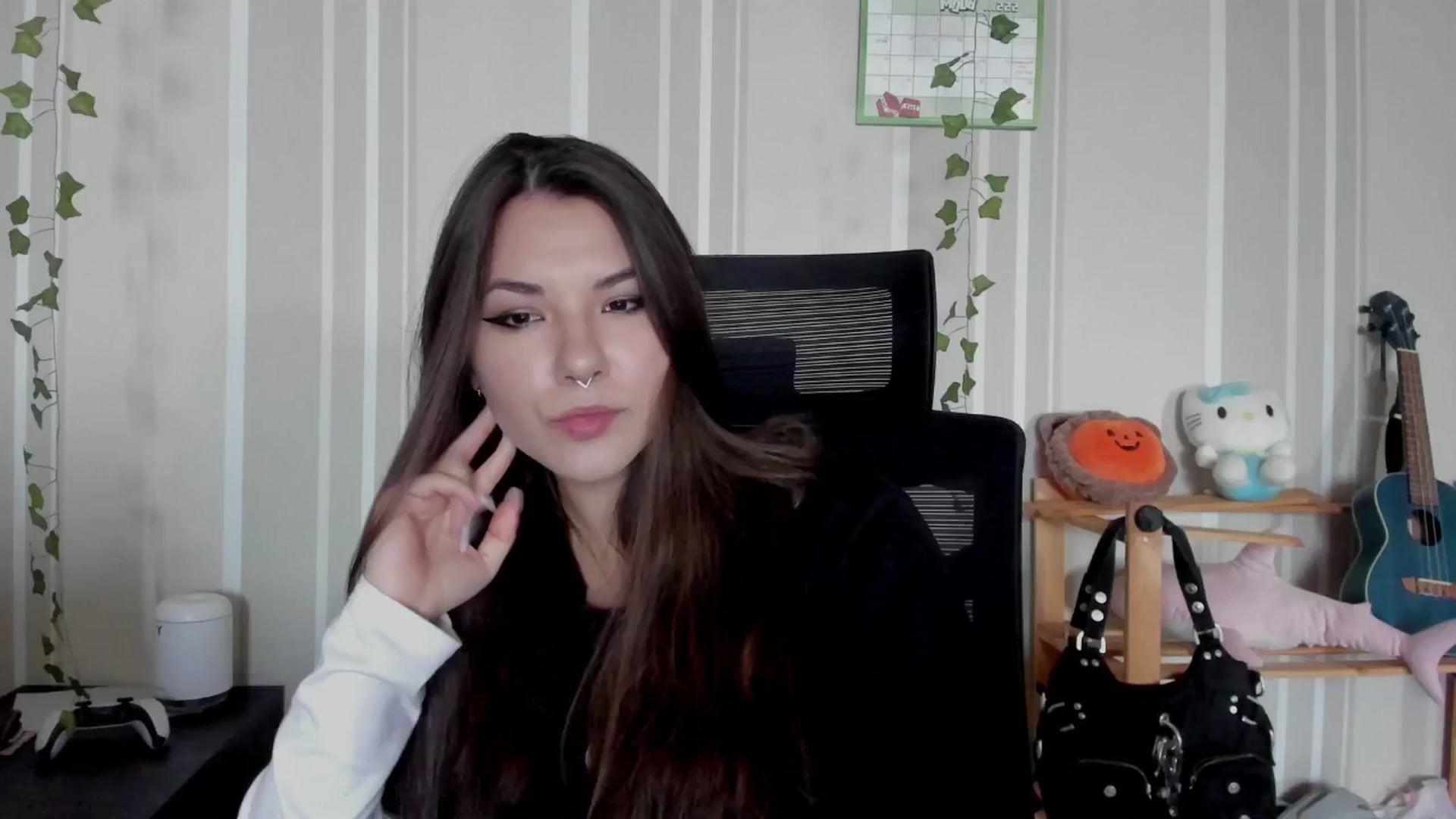 Gallery image thumbnail from AmnesiaGirl1's myfreecams stream on, 06/26/2025, 15:30 image 9 of 20