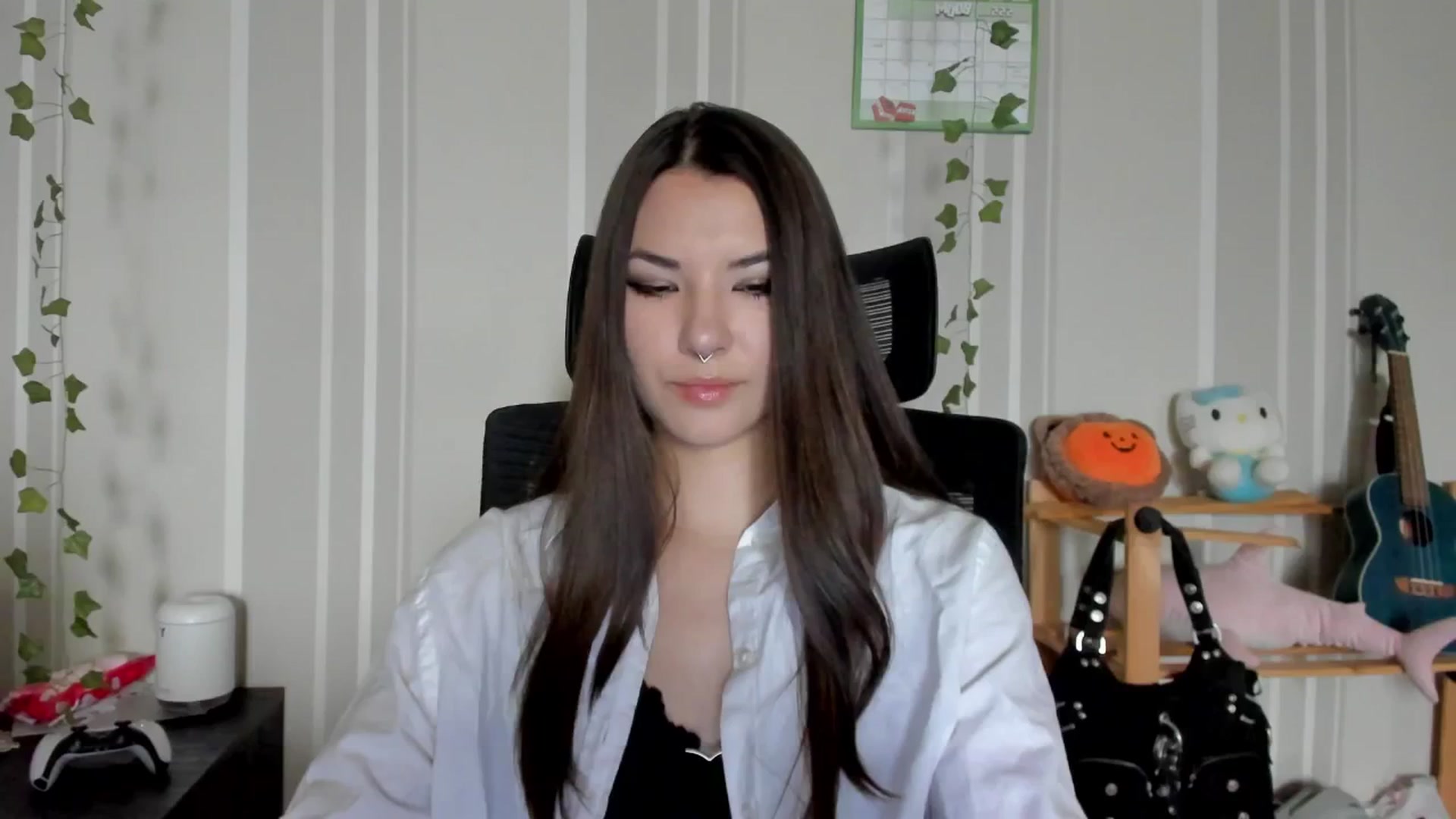 Gallery image thumbnail from AmnesiaGirl1's myfreecams stream on, 06/27/2025, 15:04 image 2 of 20
