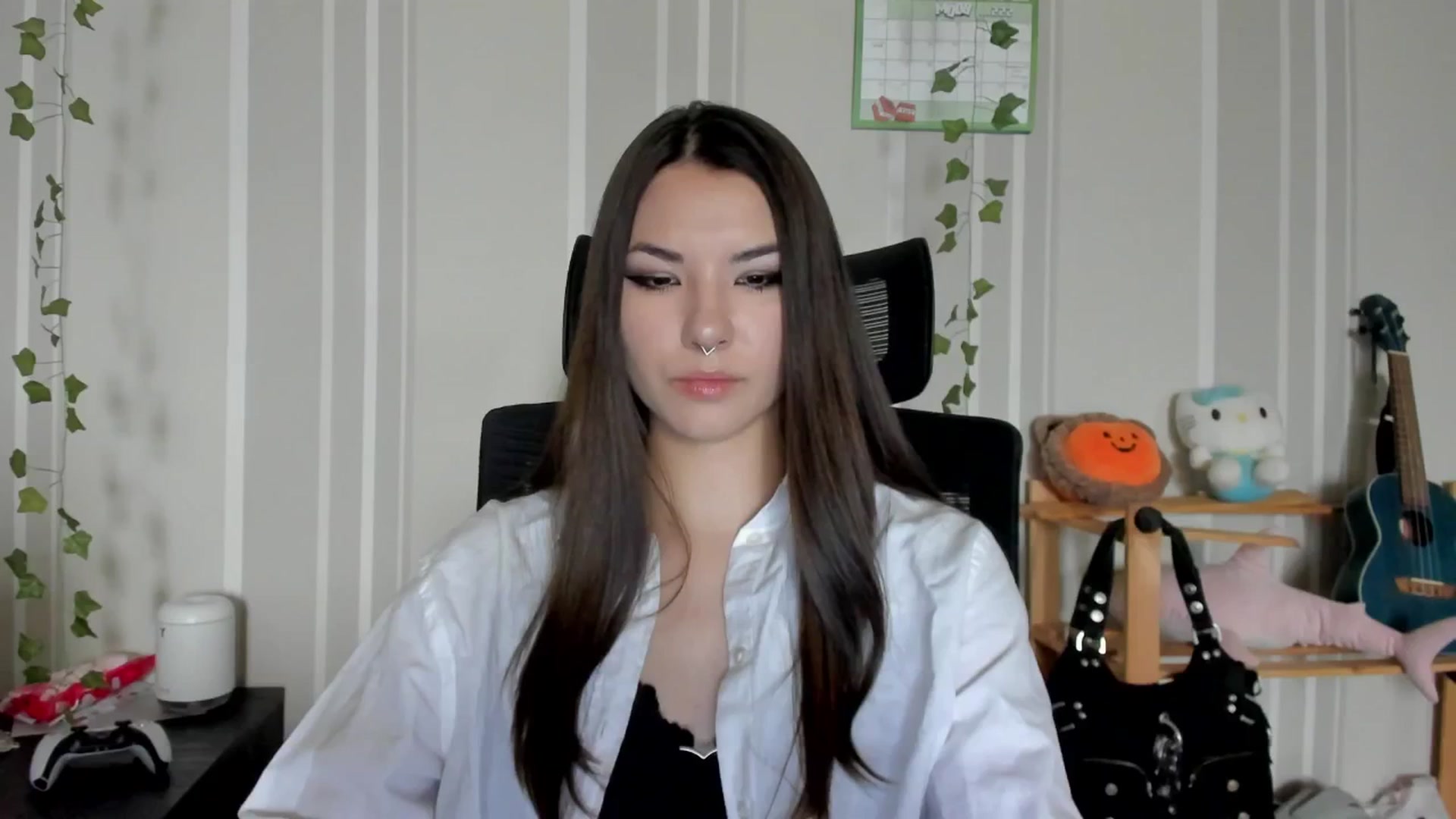 Gallery image thumbnail from AmnesiaGirl1's myfreecams stream on, 06/27/2025, 15:04 image 1 of 20