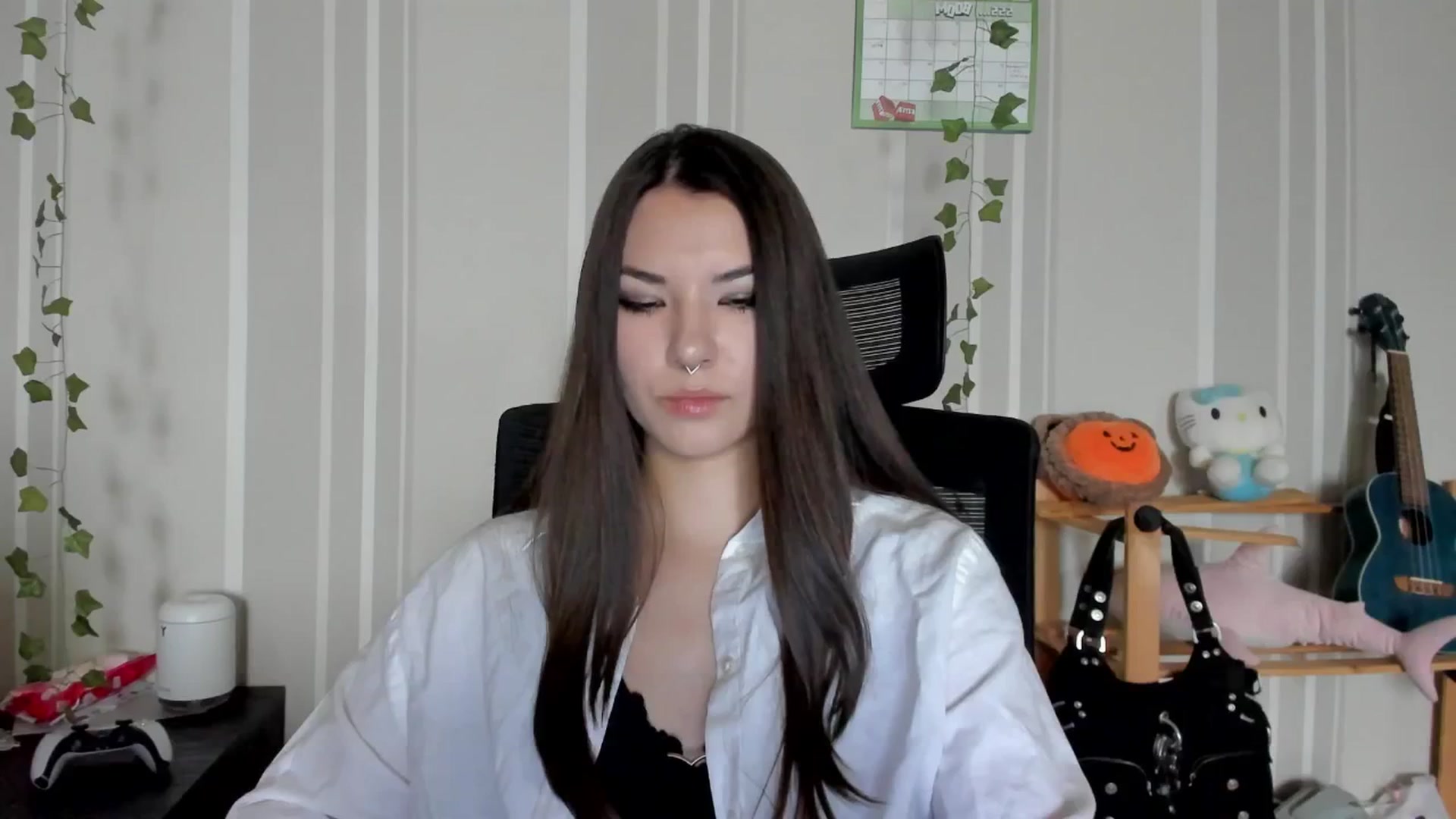 Gallery image thumbnail from AmnesiaGirl1's myfreecams stream on, 06/27/2025, 15:04 image 7 of 20