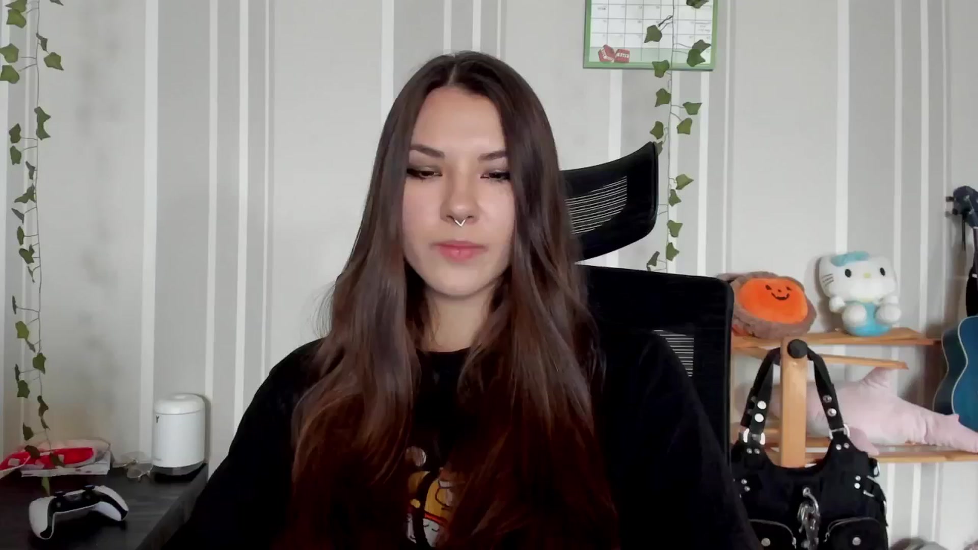 Gallery image thumbnail from AmnesiaGirl1's myfreecams stream on, 06/29/2025, 10:28 image 8 of 20