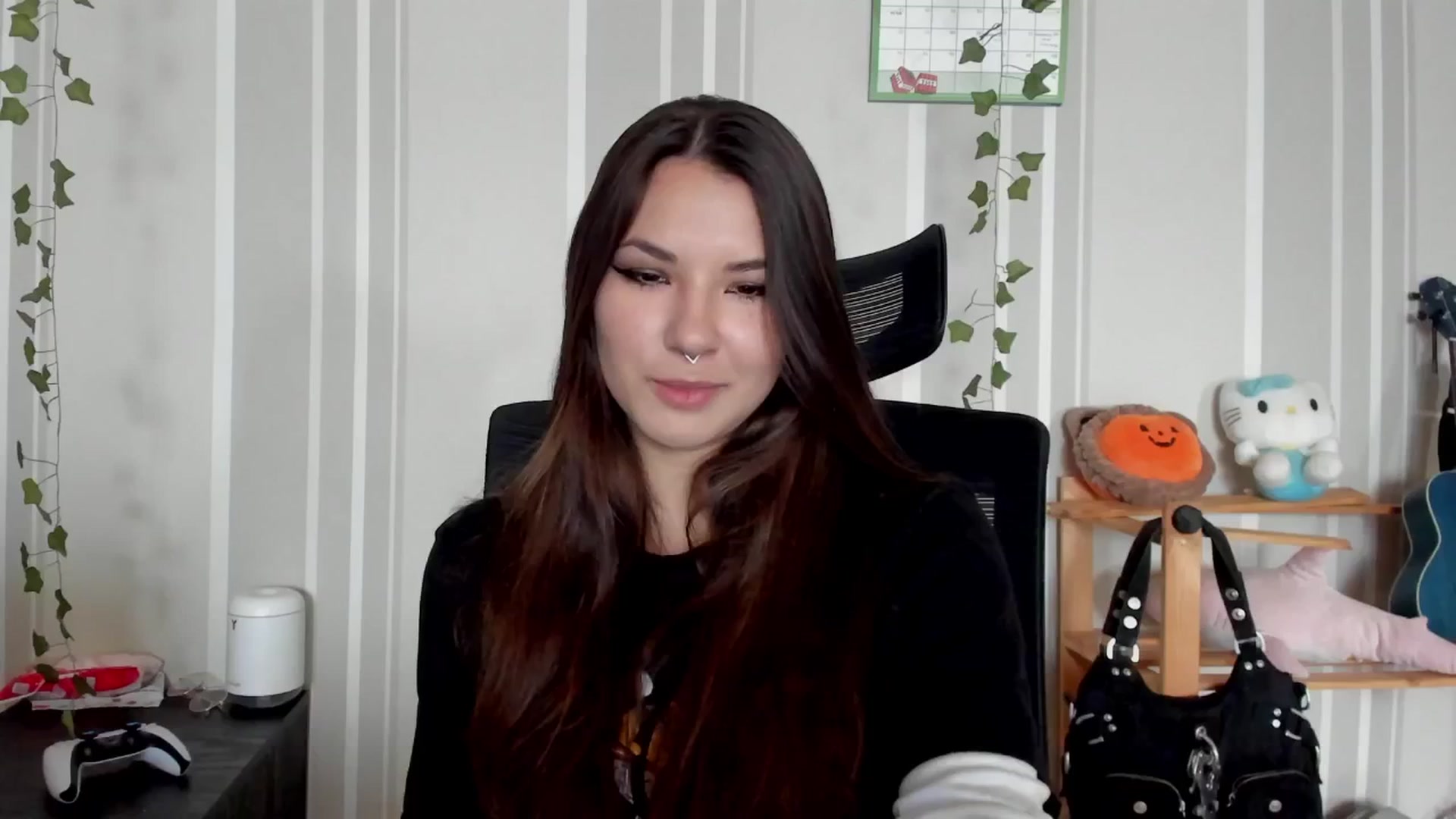 Gallery image thumbnail from AmnesiaGirl1's myfreecams stream on, 06/29/2025, 10:28 image 13 of 20