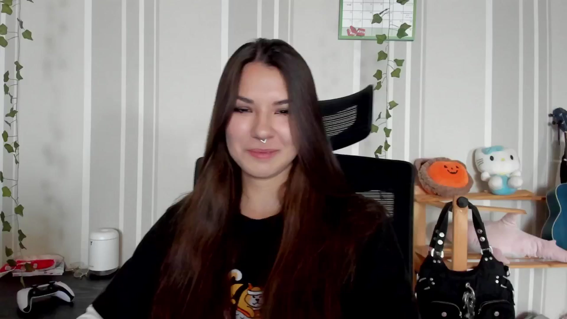 Gallery image thumbnail from AmnesiaGirl1's myfreecams stream on, 06/29/2025, 10:28 image 3 of 20