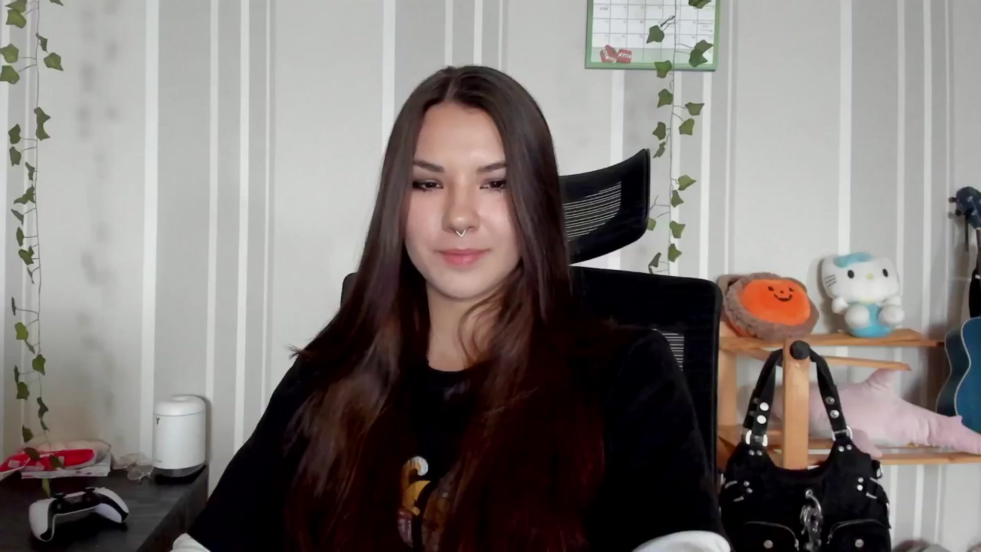 Gallery image thumbnail from AmnesiaGirl1's myfreecams stream on, 06/29/2025, 10:28 image 16 of 20