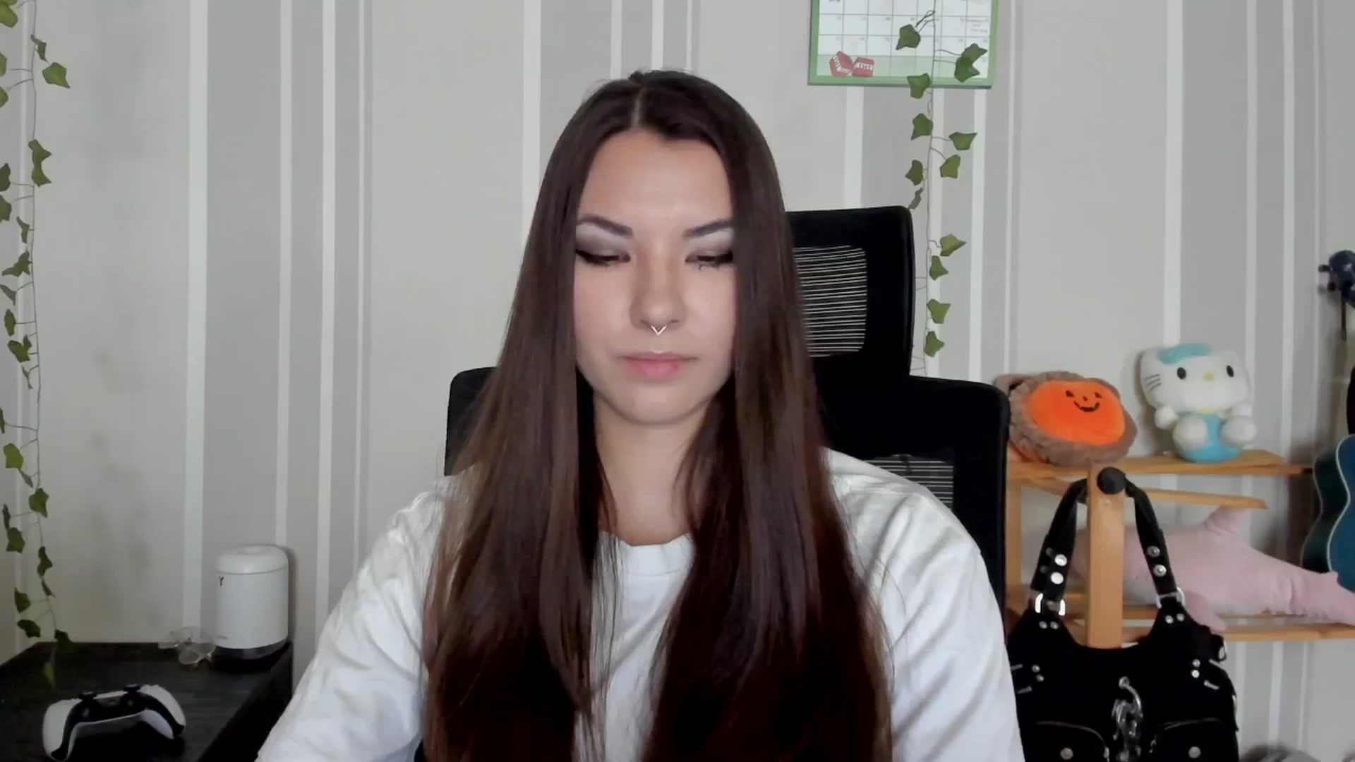 Gallery image thumbnail from AmnesiaGirl1's myfreecams stream on, 06/30/2025, 11:33 image 12 of 20