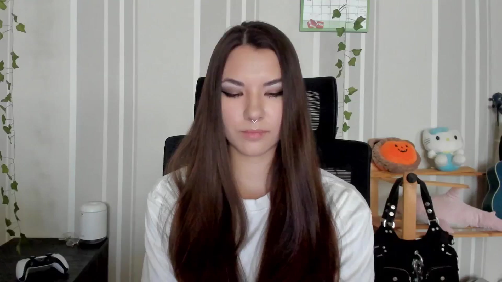 Gallery image thumbnail from AmnesiaGirl1's myfreecams stream on, 06/30/2025, 11:33 image 8 of 20