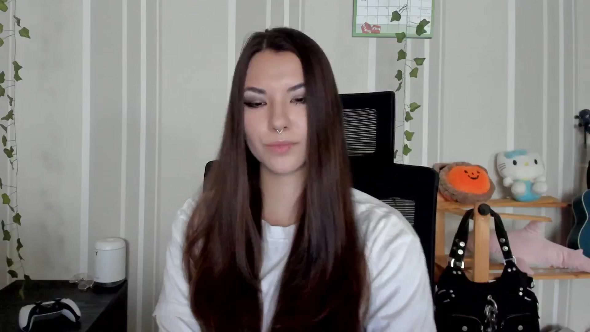 Gallery image thumbnail from AmnesiaGirl1's myfreecams stream on, 06/30/2025, 11:33 image 17 of 20