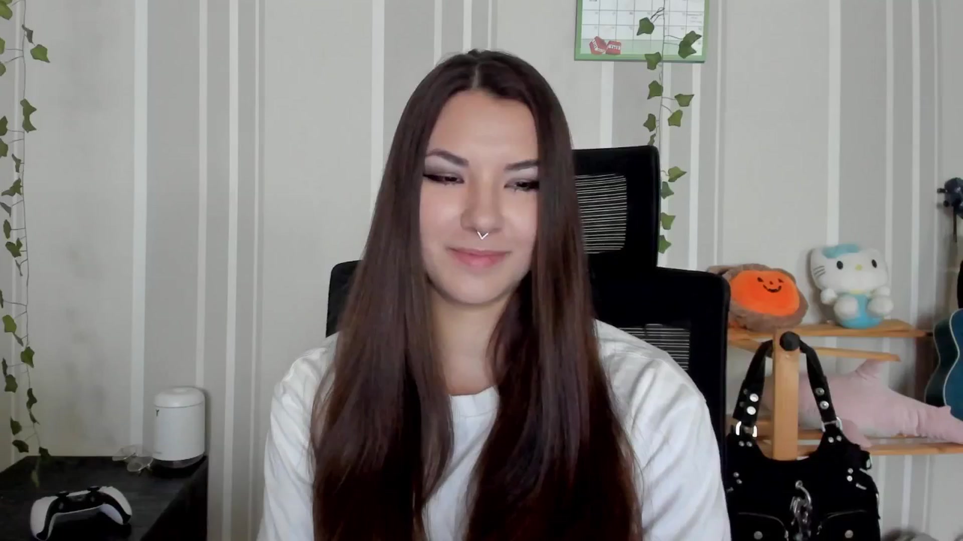 Gallery image thumbnail from AmnesiaGirl1's myfreecams stream on, 06/30/2025, 11:33 image 10 of 20