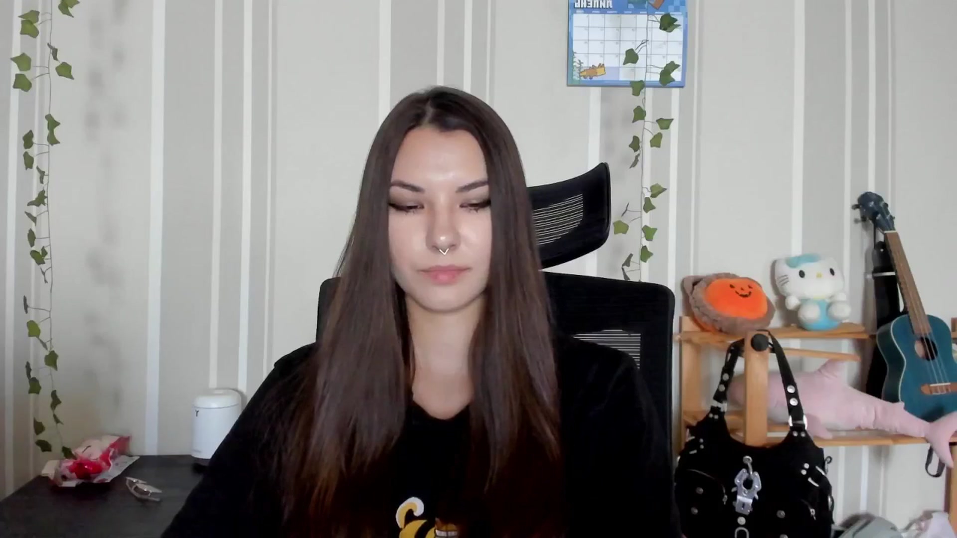 Gallery image thumbnail from AmnesiaGirl1's myfreecams stream on, 07/05/2025, 12:58 image 14 of 20