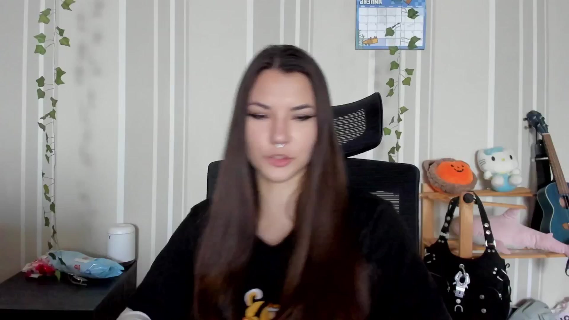 Gallery image thumbnail from AmnesiaGirl1's myfreecams stream on, 07/06/2025, 12:51 image 13 of 20