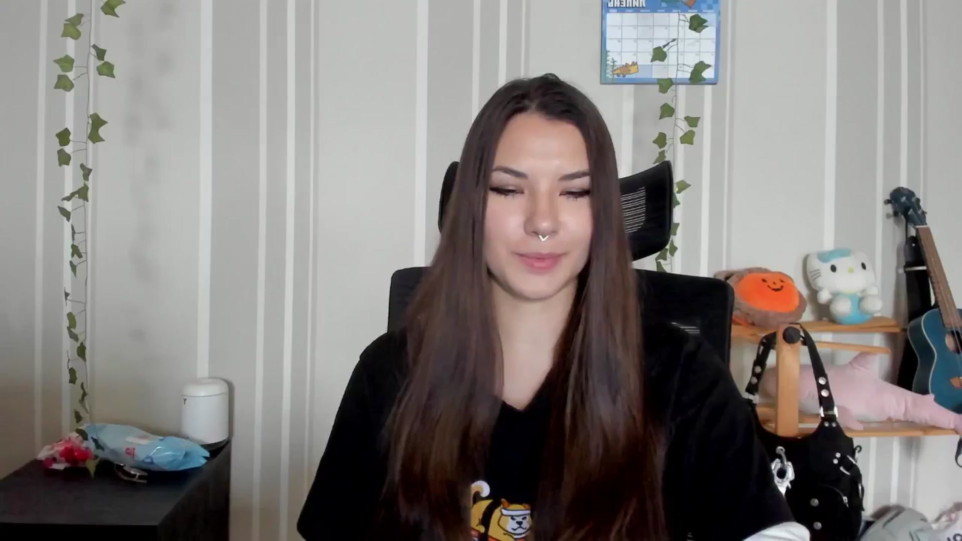 Gallery image thumbnail from AmnesiaGirl1's myfreecams stream on, 07/06/2025, 14:08 image 17 of 20