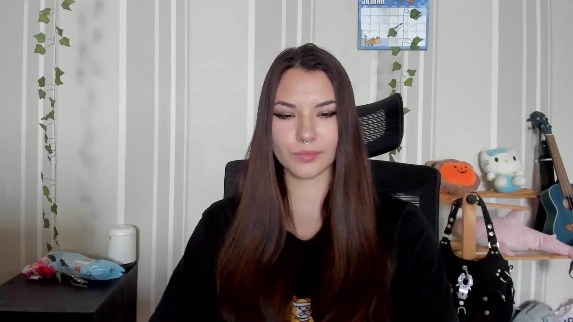 Gallery image thumbnail from AmnesiaGirl1's myfreecams stream on, 07/06/2025, 14:08 image 4 of 20