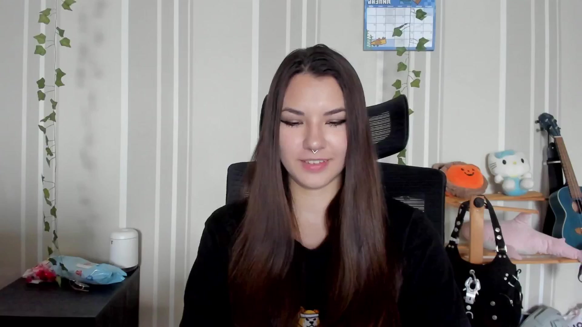 Gallery image thumbnail from AmnesiaGirl1's myfreecams stream on, 07/06/2025, 14:08 image 7 of 20