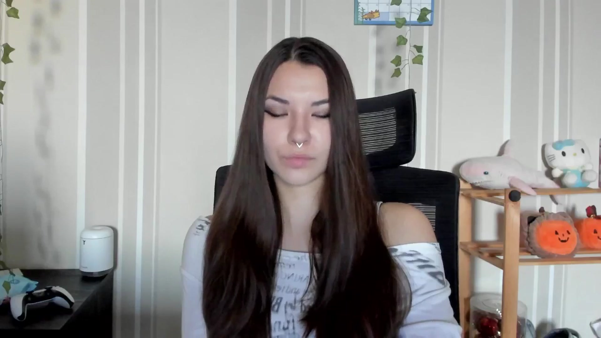 Gallery image thumbnail from AmnesiaGirl1's myfreecams stream on, 07/13/2025, 17:26 image 2 of 20