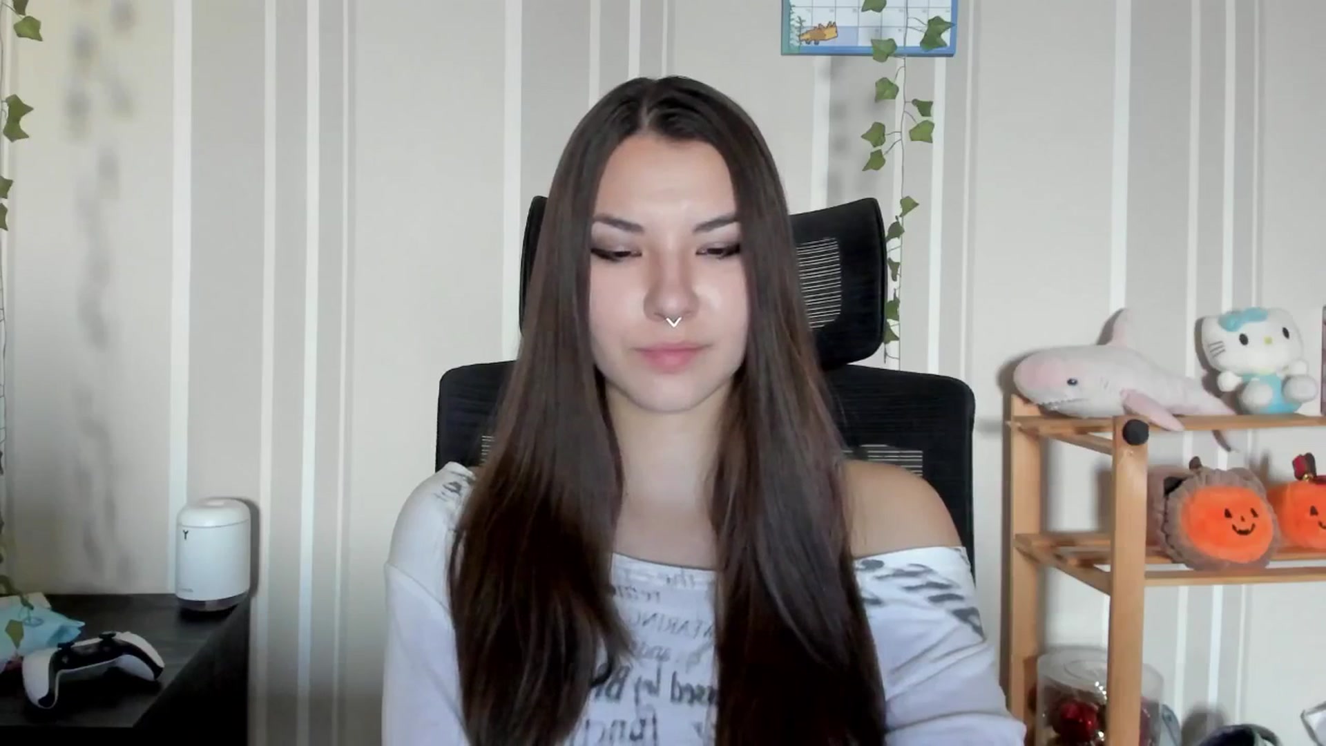 Gallery image thumbnail from AmnesiaGirl1's myfreecams stream on, 07/13/2025, 17:26 image 6 of 20