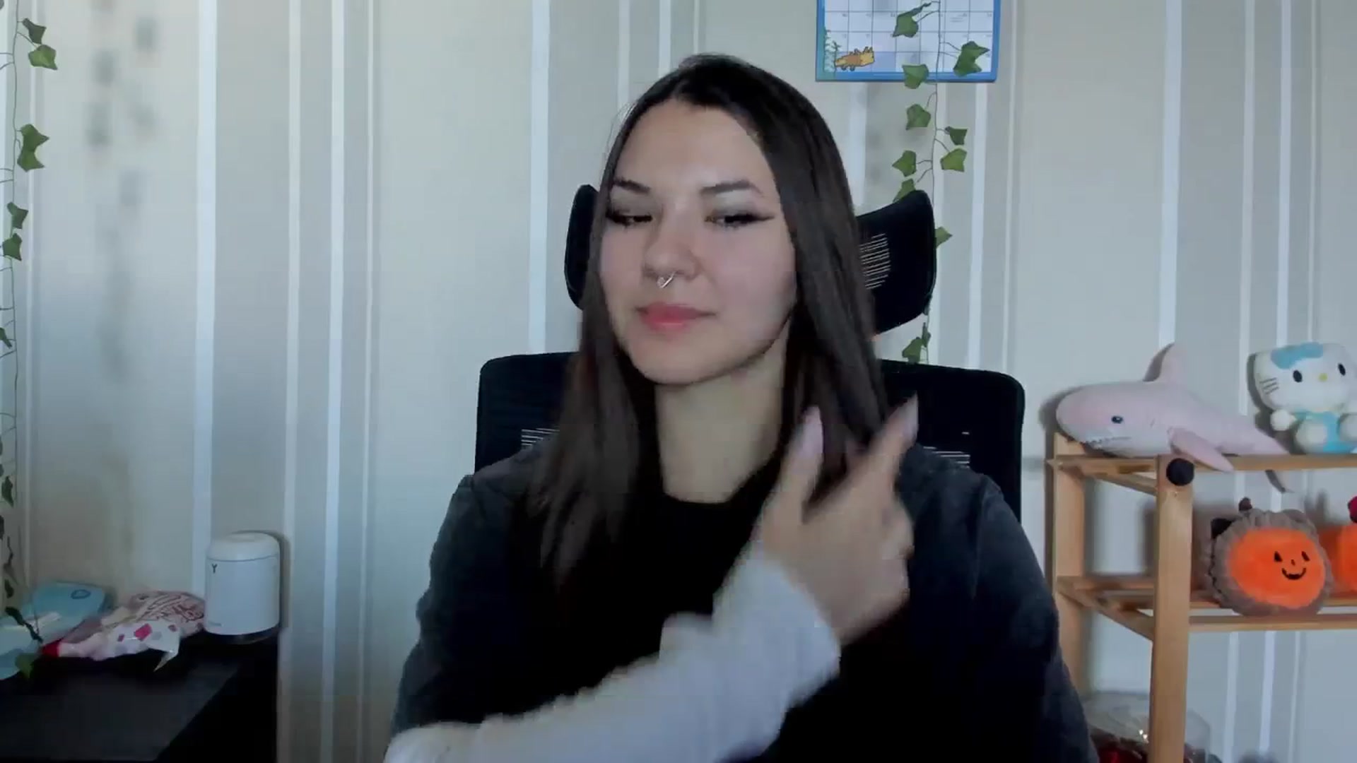 Gallery image thumbnail from AmnesiaGirl1's myfreecams stream on, 07/15/2025, 14:43 image 4 of 20