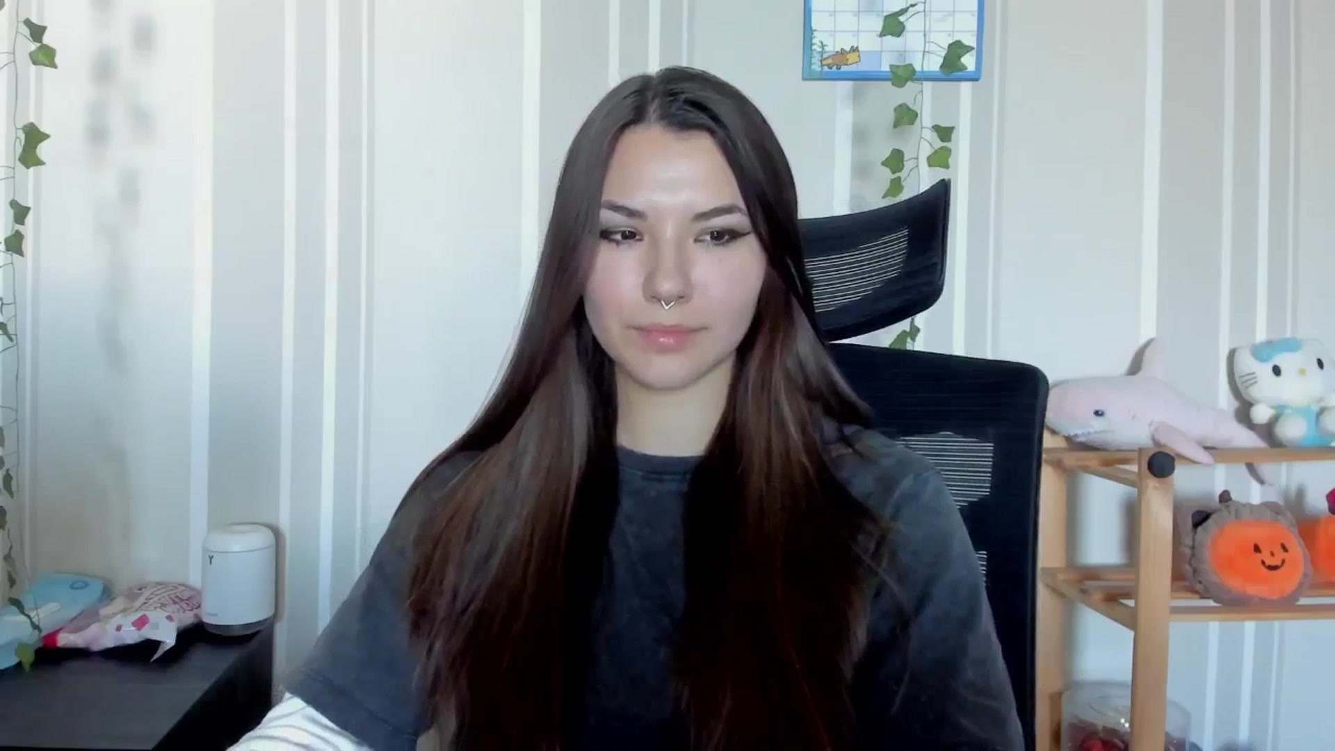 Gallery image thumbnail from AmnesiaGirl1's myfreecams stream on, 07/15/2025, 14:43 image 13 of 20