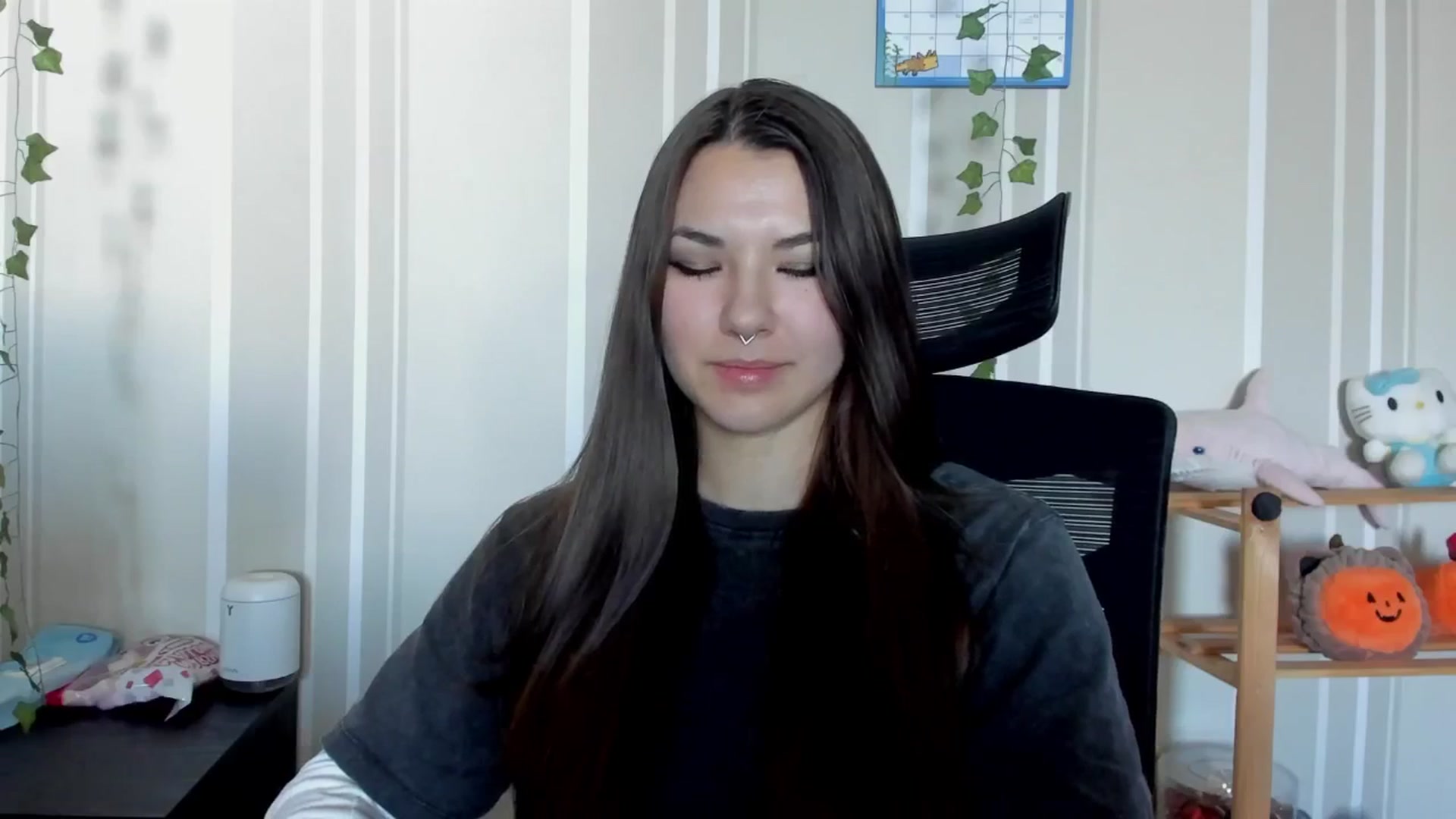 Gallery image thumbnail from AmnesiaGirl1's myfreecams stream on, 07/15/2025, 14:43 image 14 of 20
