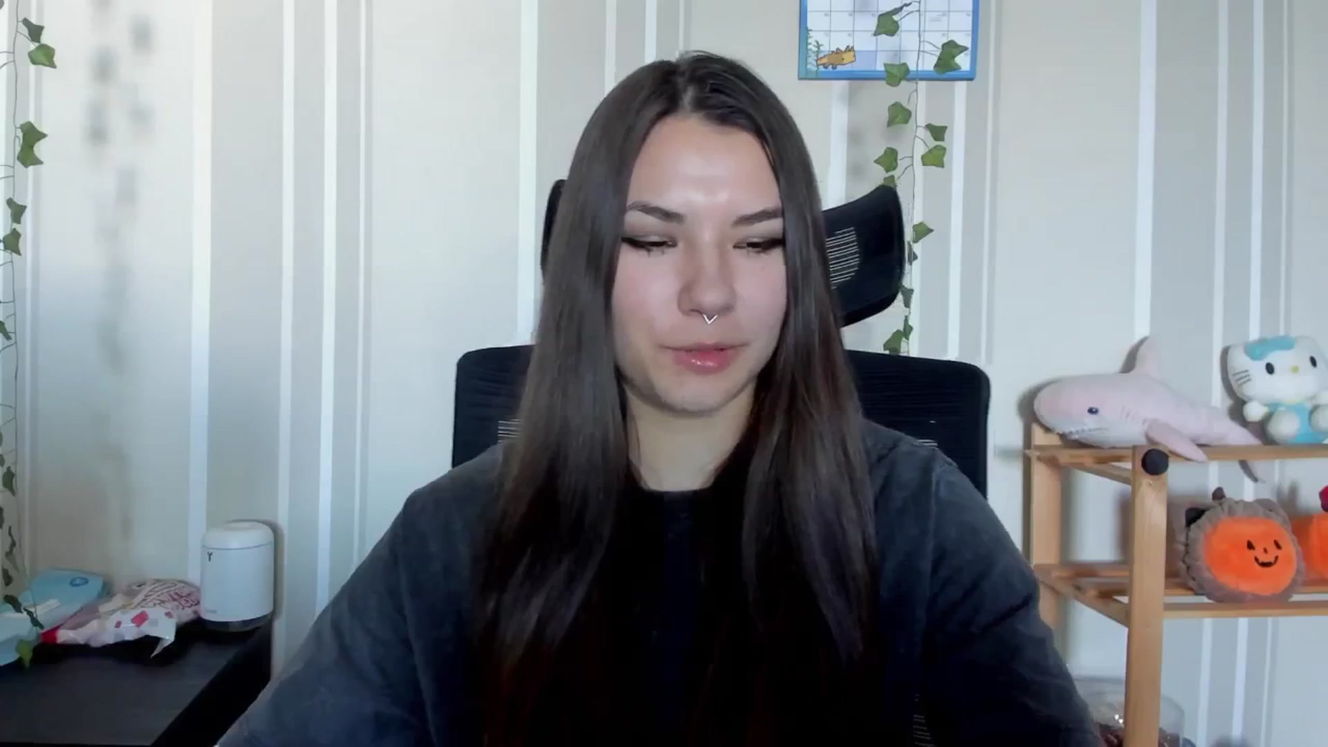Gallery image thumbnail from AmnesiaGirl1's myfreecams stream on, 07/15/2025, 14:43 image 3 of 20