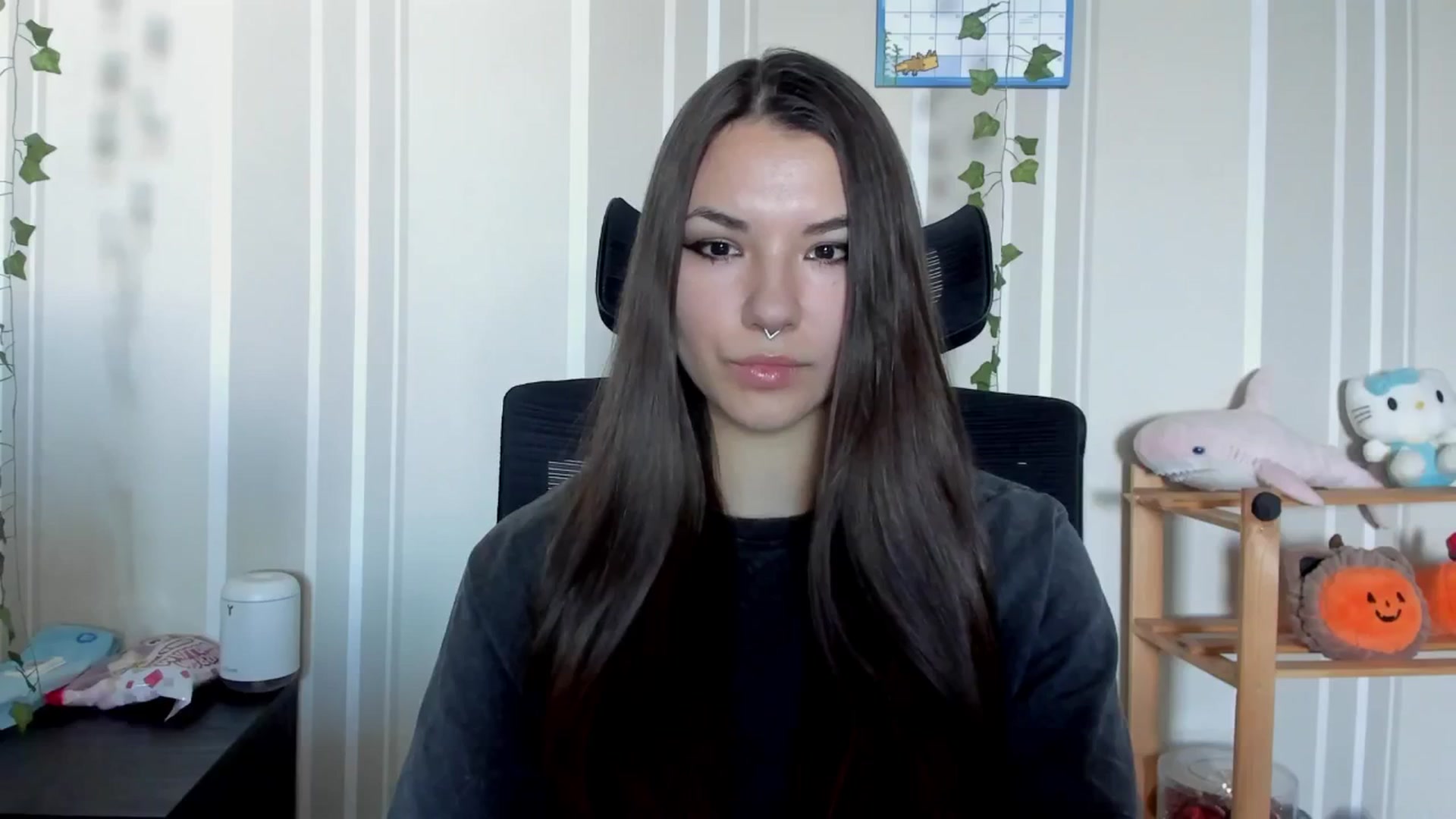 Gallery image thumbnail from AmnesiaGirl1's myfreecams stream on, 07/15/2025, 14:43 image 2 of 20