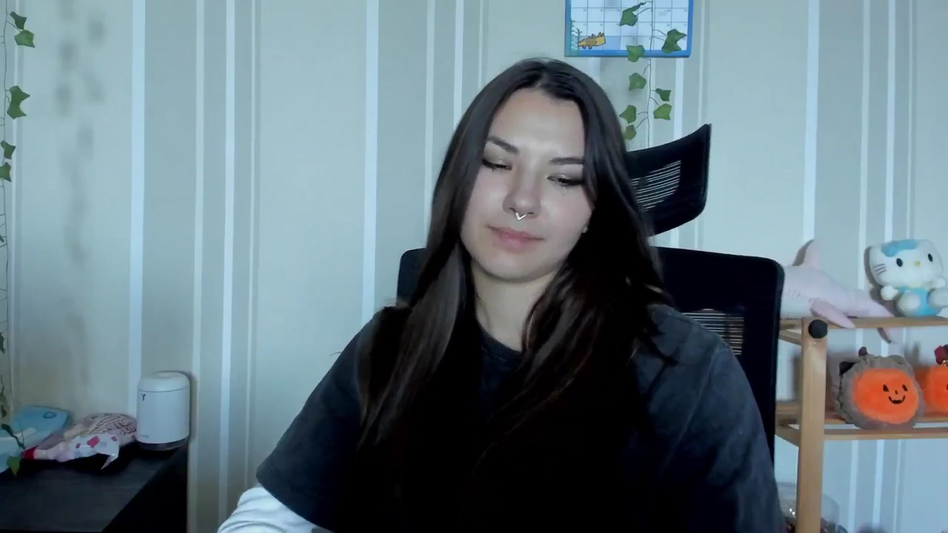 Gallery image thumbnail from AmnesiaGirl1's myfreecams stream on, 07/15/2025, 16:15 image 18 of 20