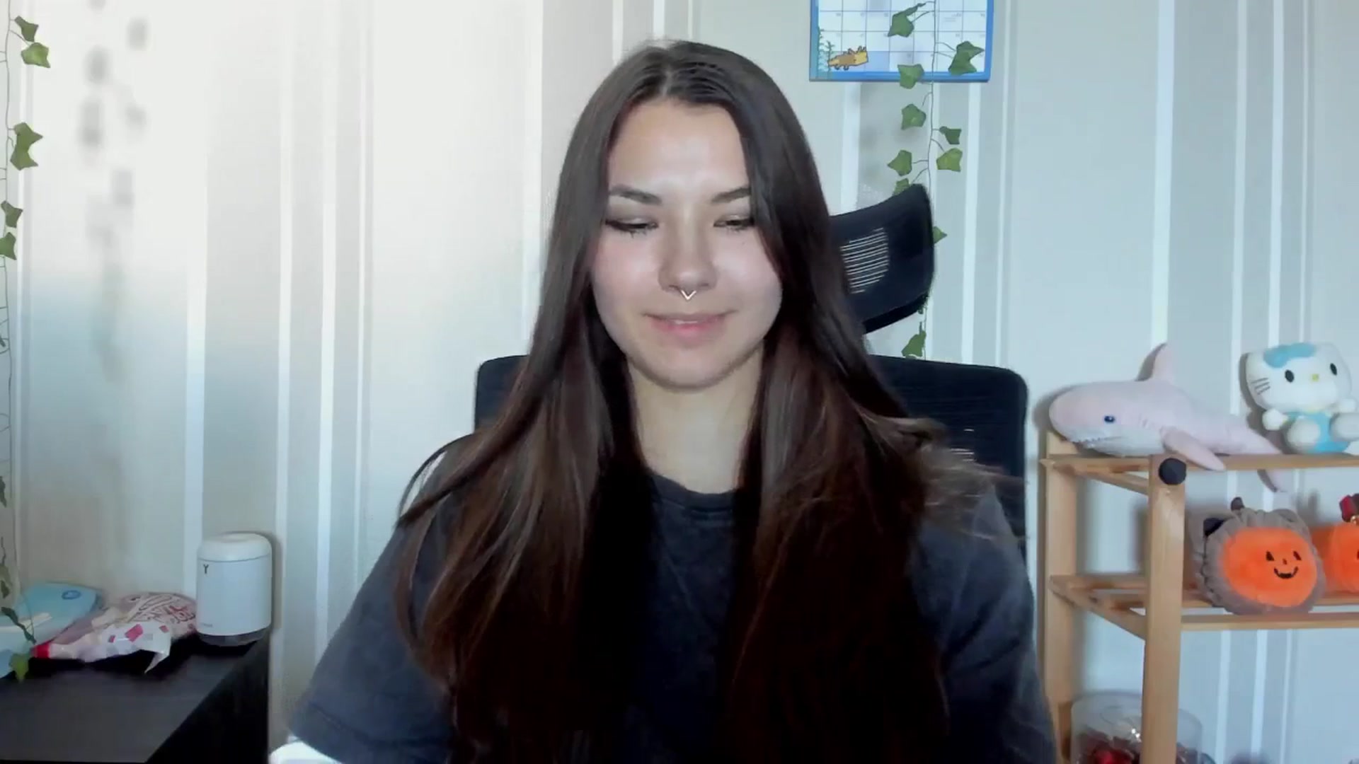Gallery image thumbnail from AmnesiaGirl1's myfreecams stream on, 07/15/2025, 16:15 image 16 of 20