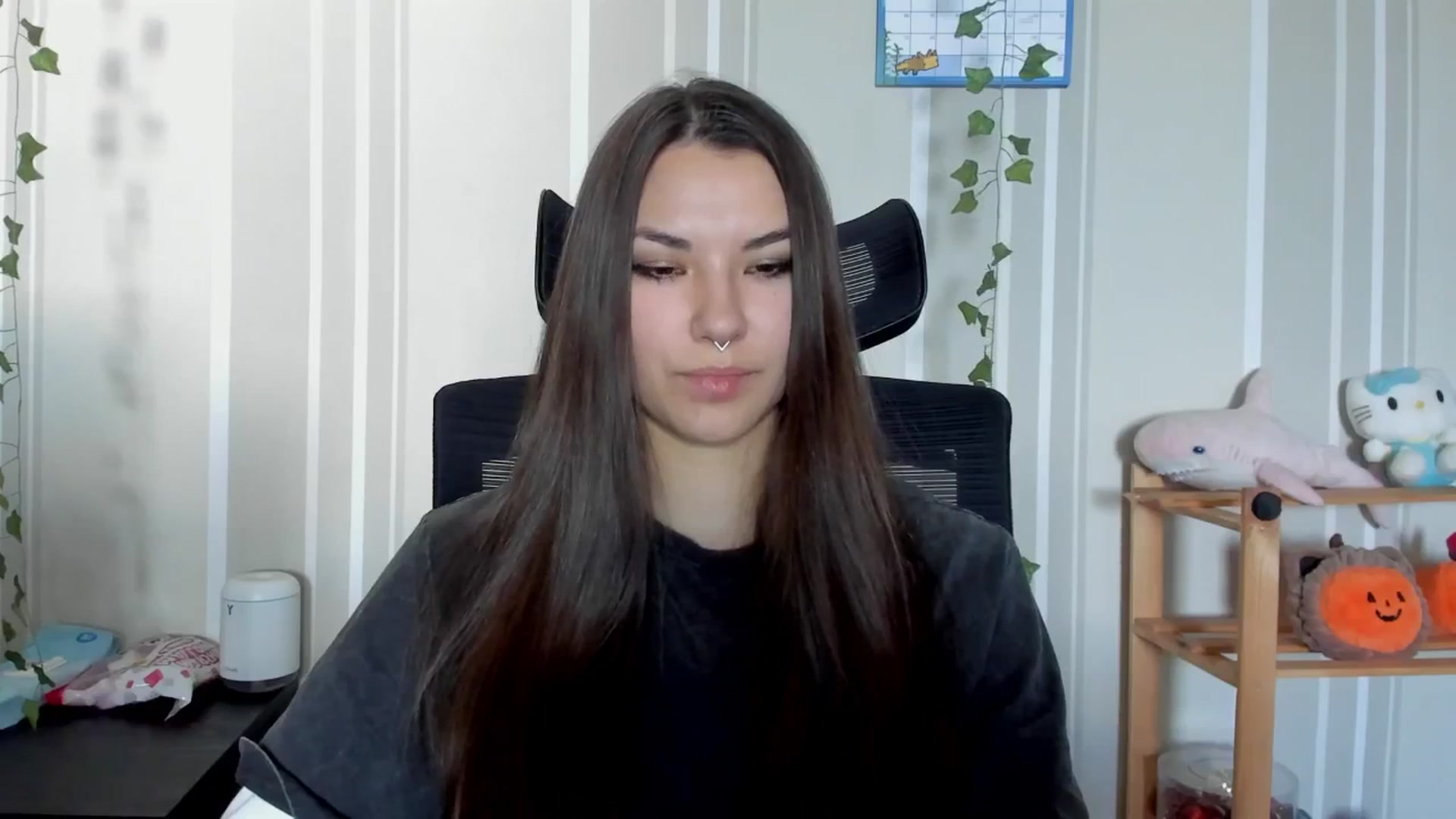 Gallery image thumbnail from AmnesiaGirl1's myfreecams stream on, 07/15/2025, 16:15 image 7 of 20