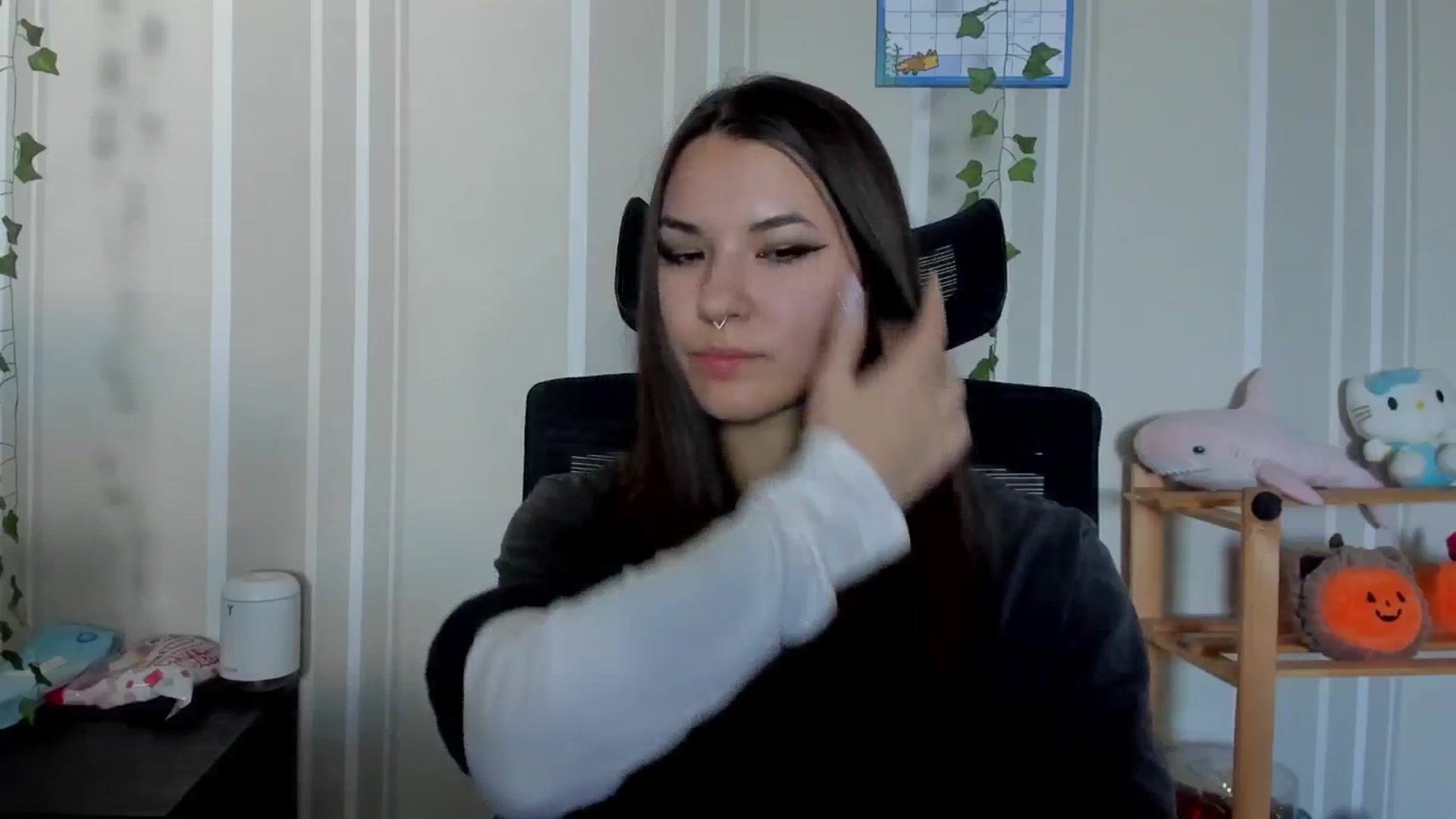 Gallery image thumbnail from AmnesiaGirl1's myfreecams stream on, 07/15/2025, 16:15 image 6 of 20