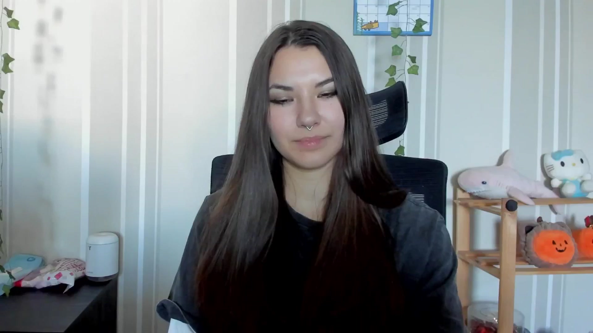 Gallery image thumbnail from AmnesiaGirl1's myfreecams stream on, 07/15/2025, 16:15 image 13 of 20