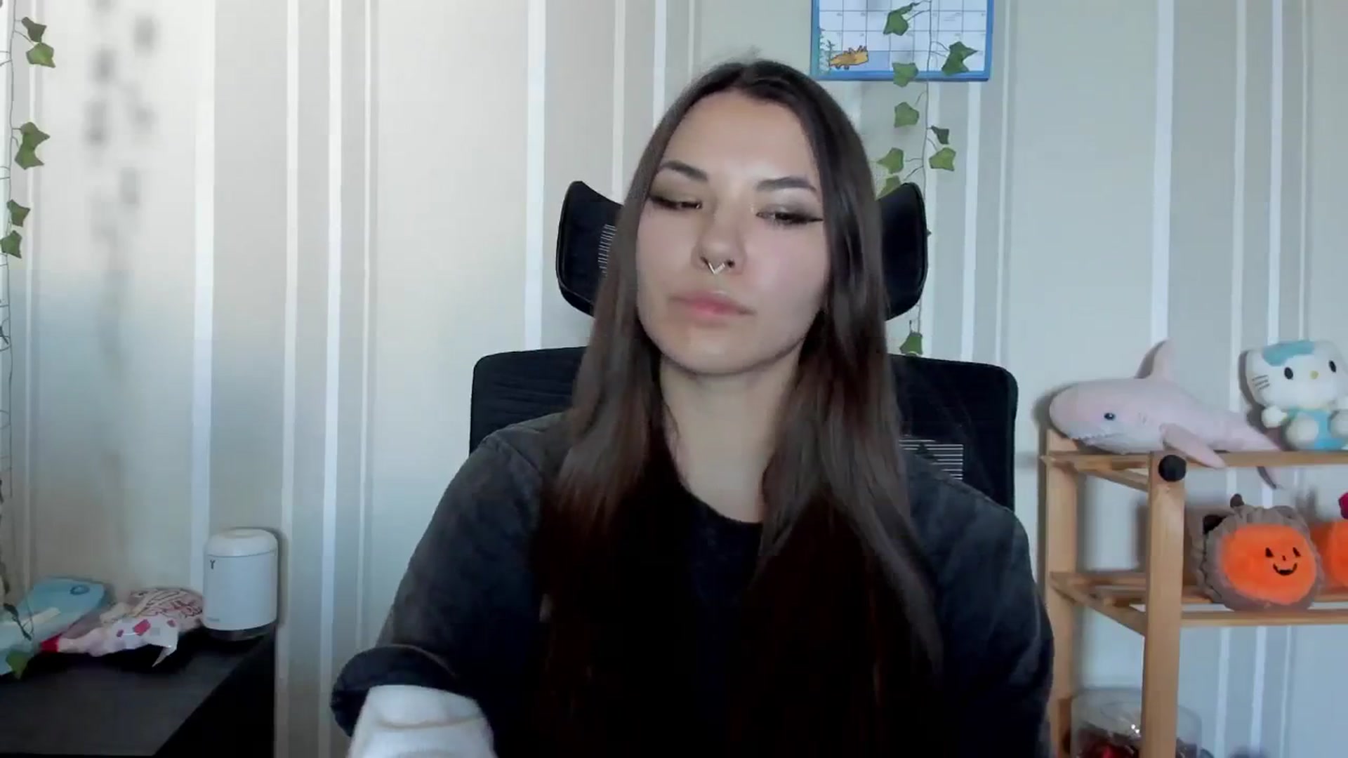 Gallery image thumbnail from AmnesiaGirl1's myfreecams stream on, 07/15/2025, 16:15 image 10 of 20