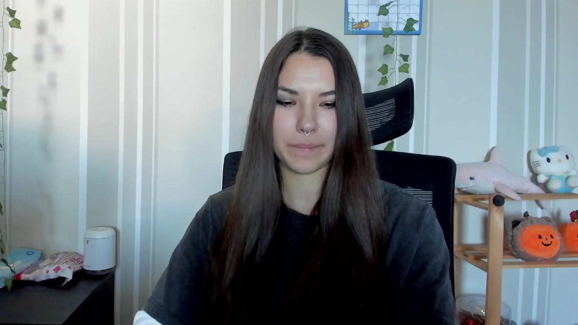 Gallery image thumbnail from AmnesiaGirl1's myfreecams stream on, 07/15/2025, 16:15 image 17 of 20