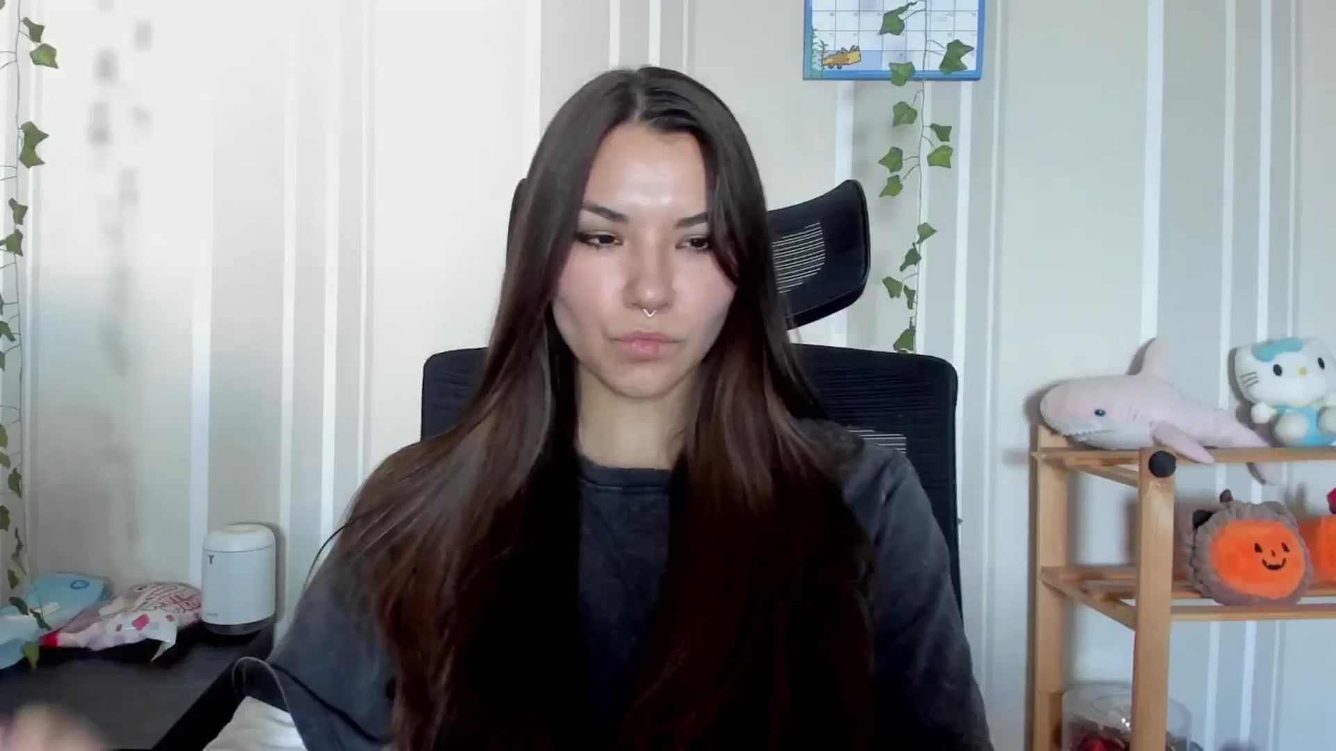 Gallery image thumbnail from AmnesiaGirl1's myfreecams stream on, 07/15/2025, 16:15 image 1 of 20