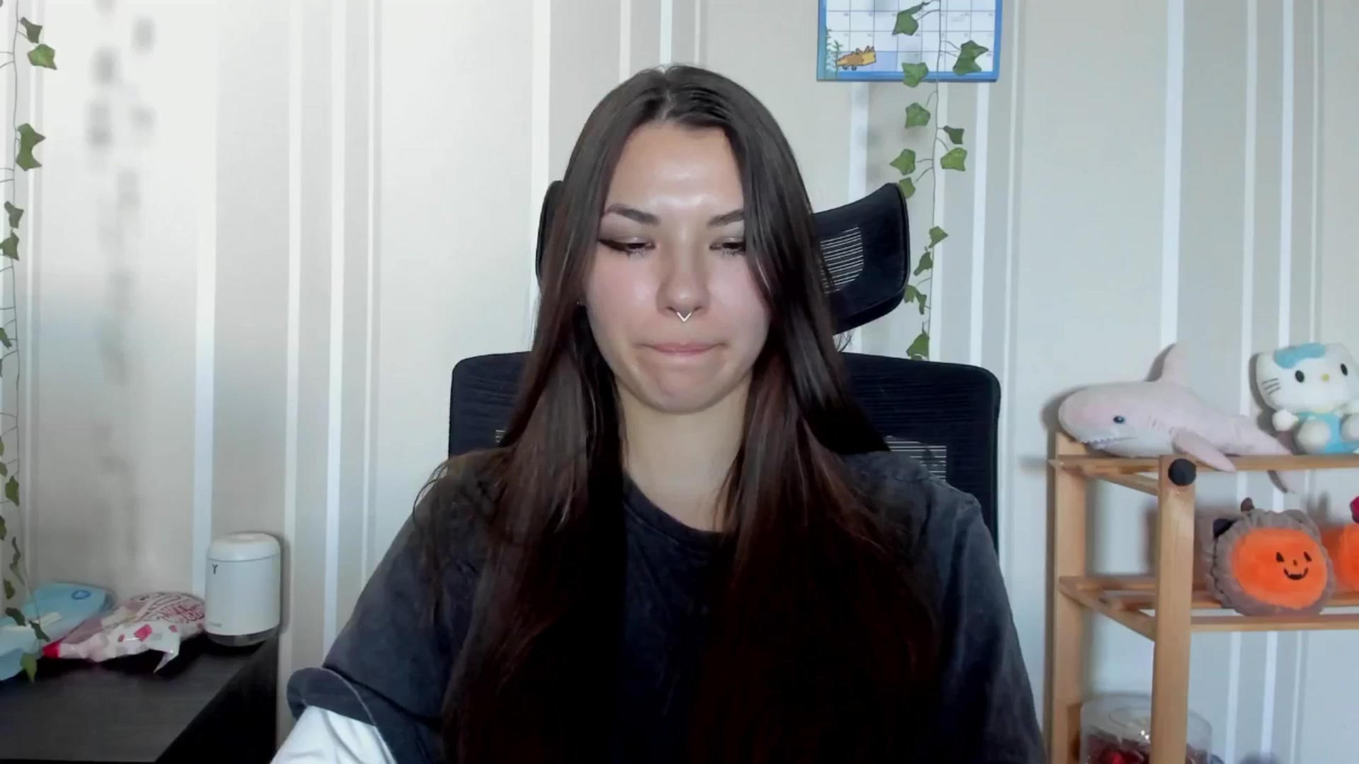 Gallery image thumbnail from AmnesiaGirl1's myfreecams stream on, 07/15/2025, 16:15 image 5 of 20
