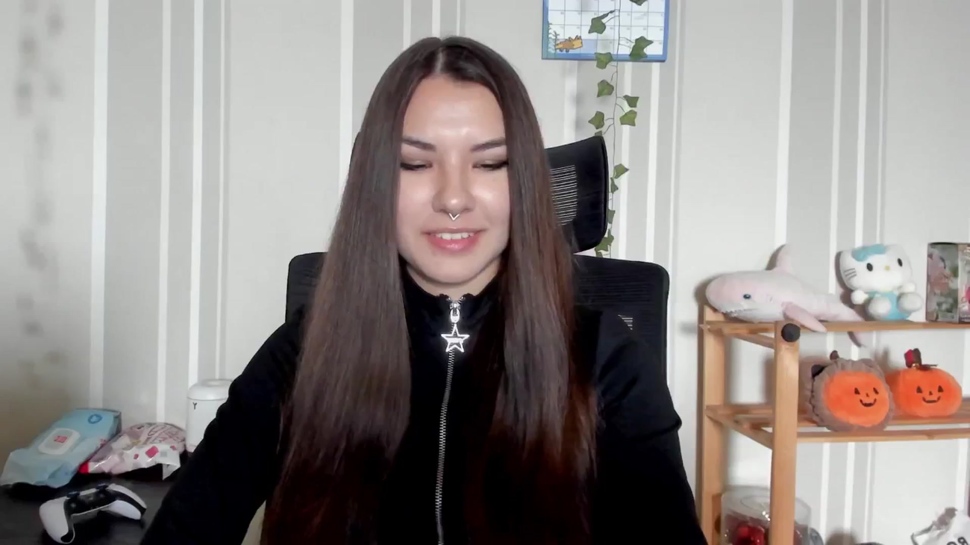 Gallery image thumbnail from AmnesiaGirl1's myfreecams stream on, 07/16/2025, 15:43 image 3 of 20
