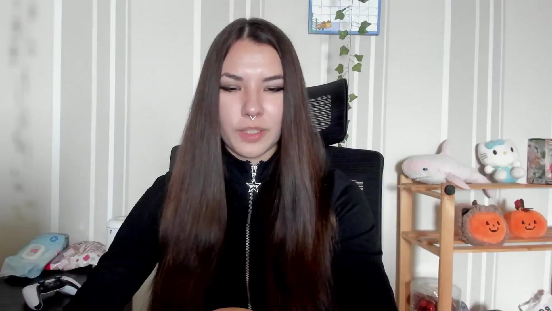 Gallery image thumbnail from AmnesiaGirl1's myfreecams stream on, 07/16/2025, 15:43 image 12 of 20