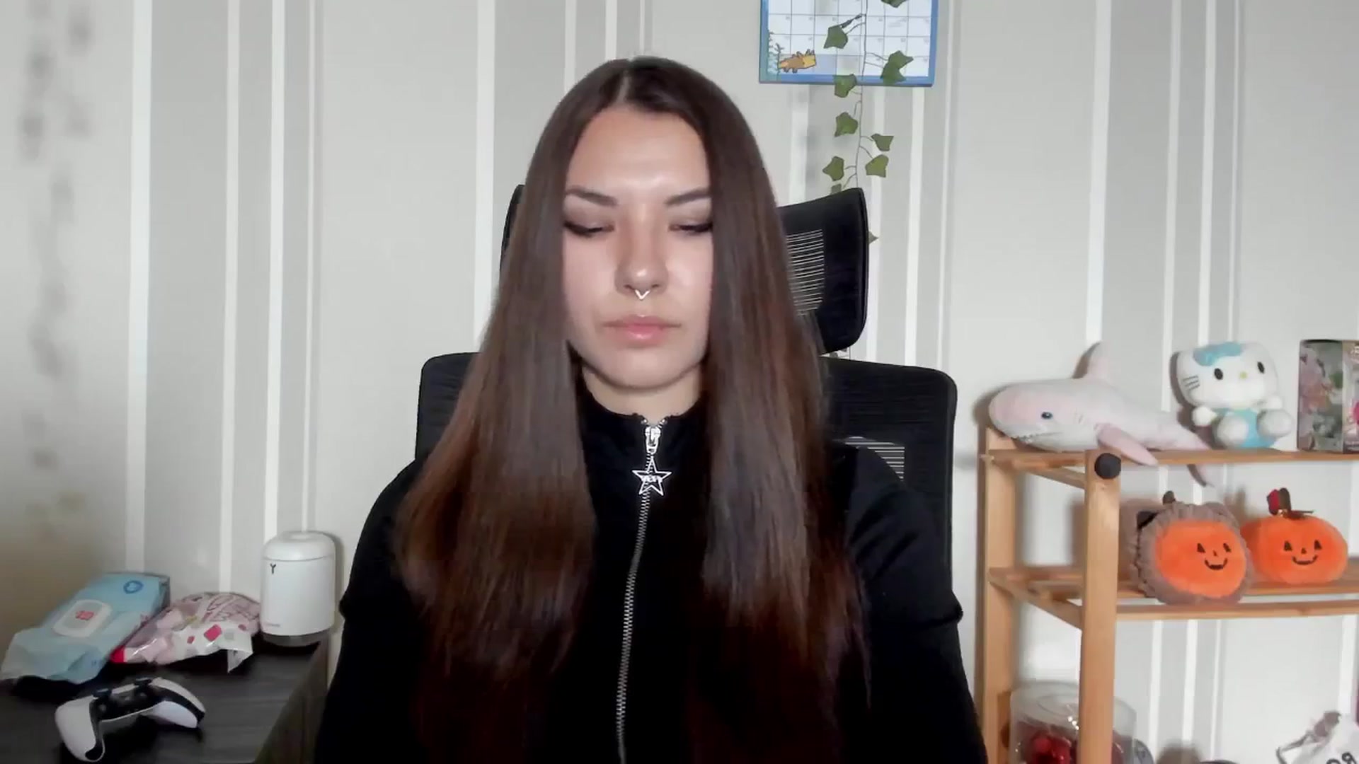 Gallery image thumbnail from AmnesiaGirl1's myfreecams stream on, 07/16/2025, 15:43 image 7 of 20