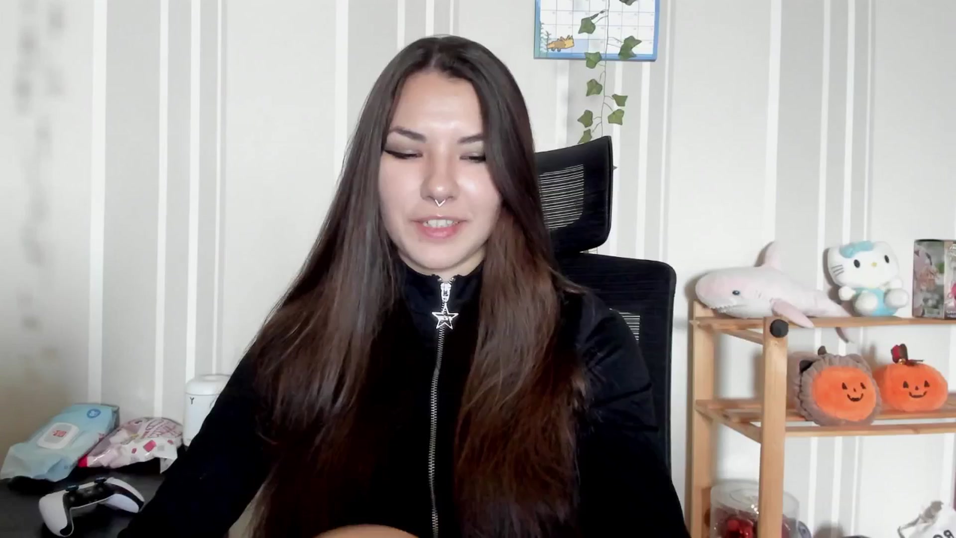 Gallery image thumbnail from AmnesiaGirl1's myfreecams stream on, 07/16/2025, 15:43 image 15 of 20