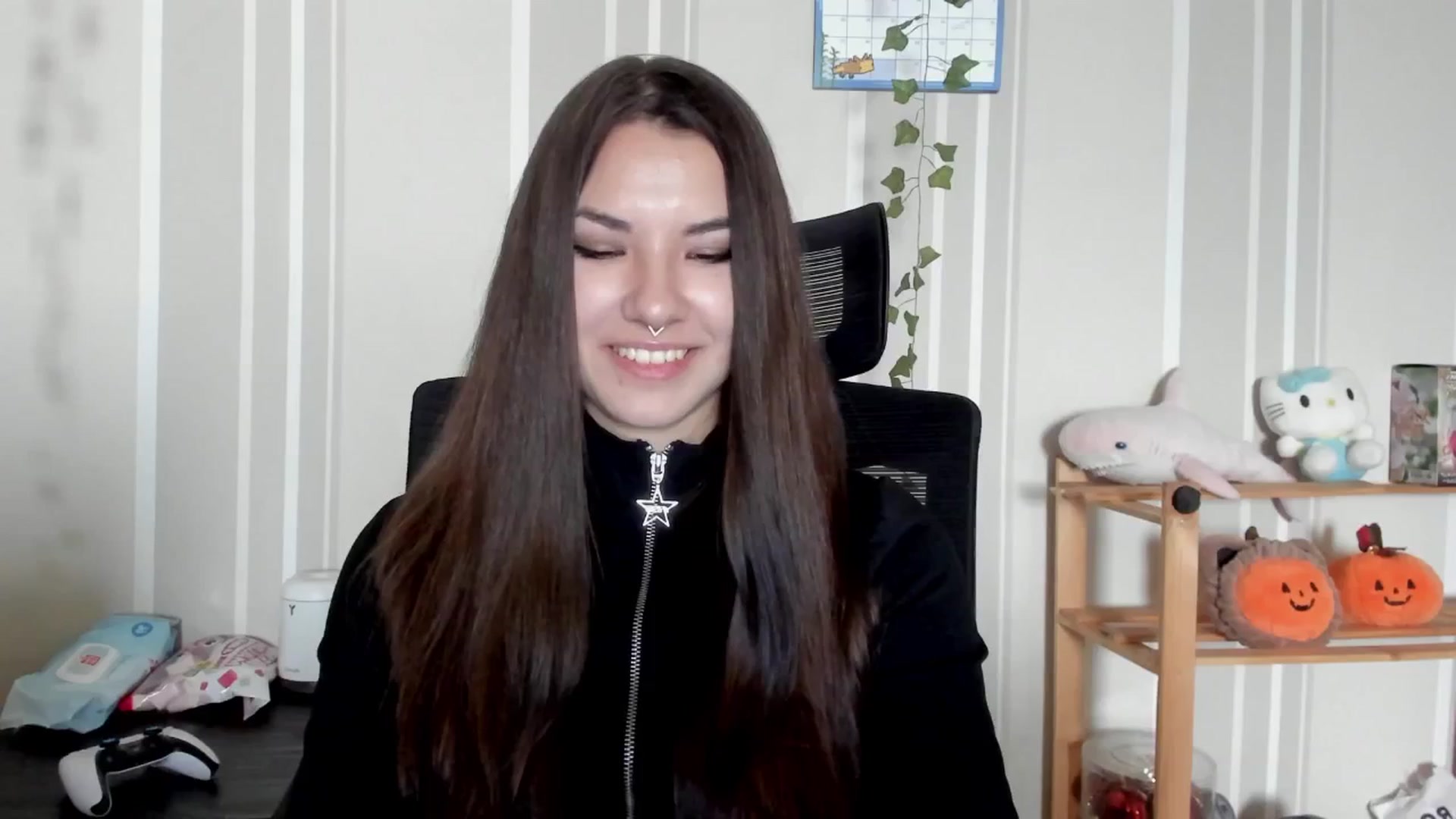 Gallery image thumbnail from AmnesiaGirl1's myfreecams stream on, 07/16/2025, 15:43 image 20 of 20