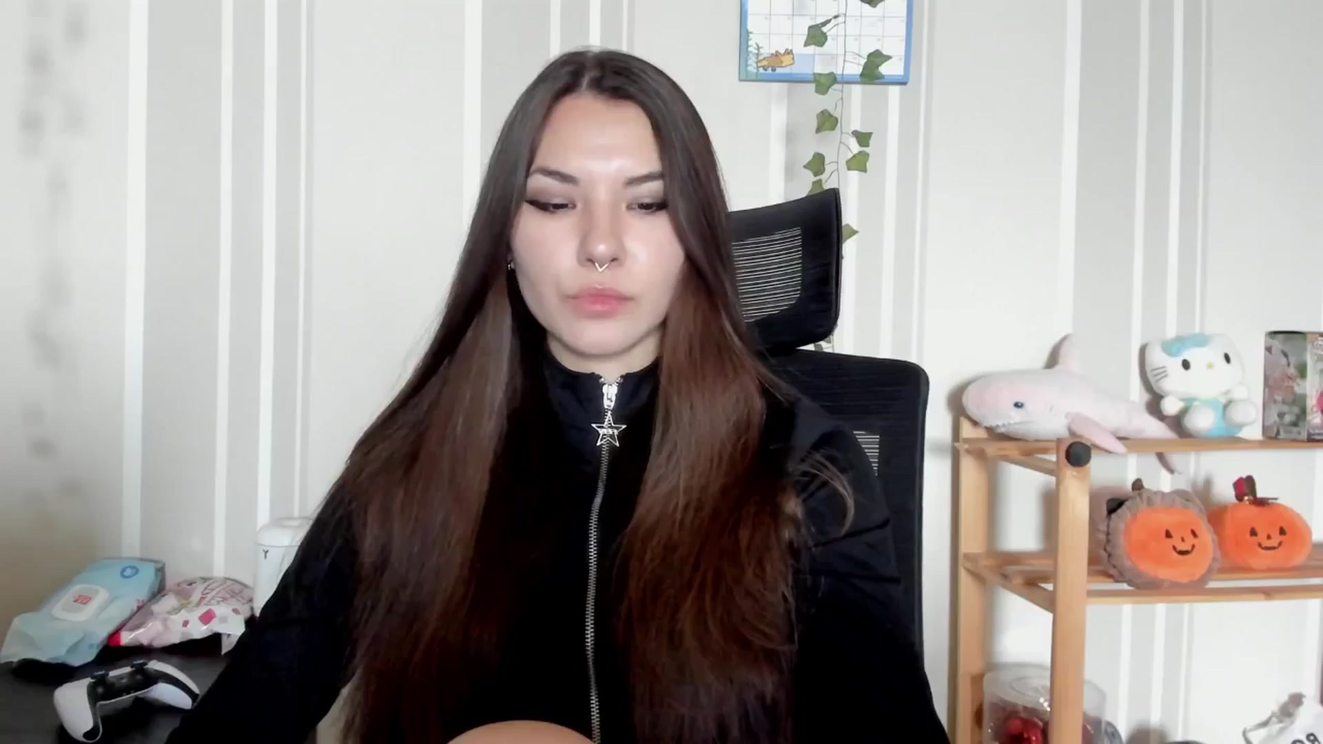 Gallery image thumbnail from AmnesiaGirl1's myfreecams stream on, 07/16/2025, 15:43 image 14 of 20